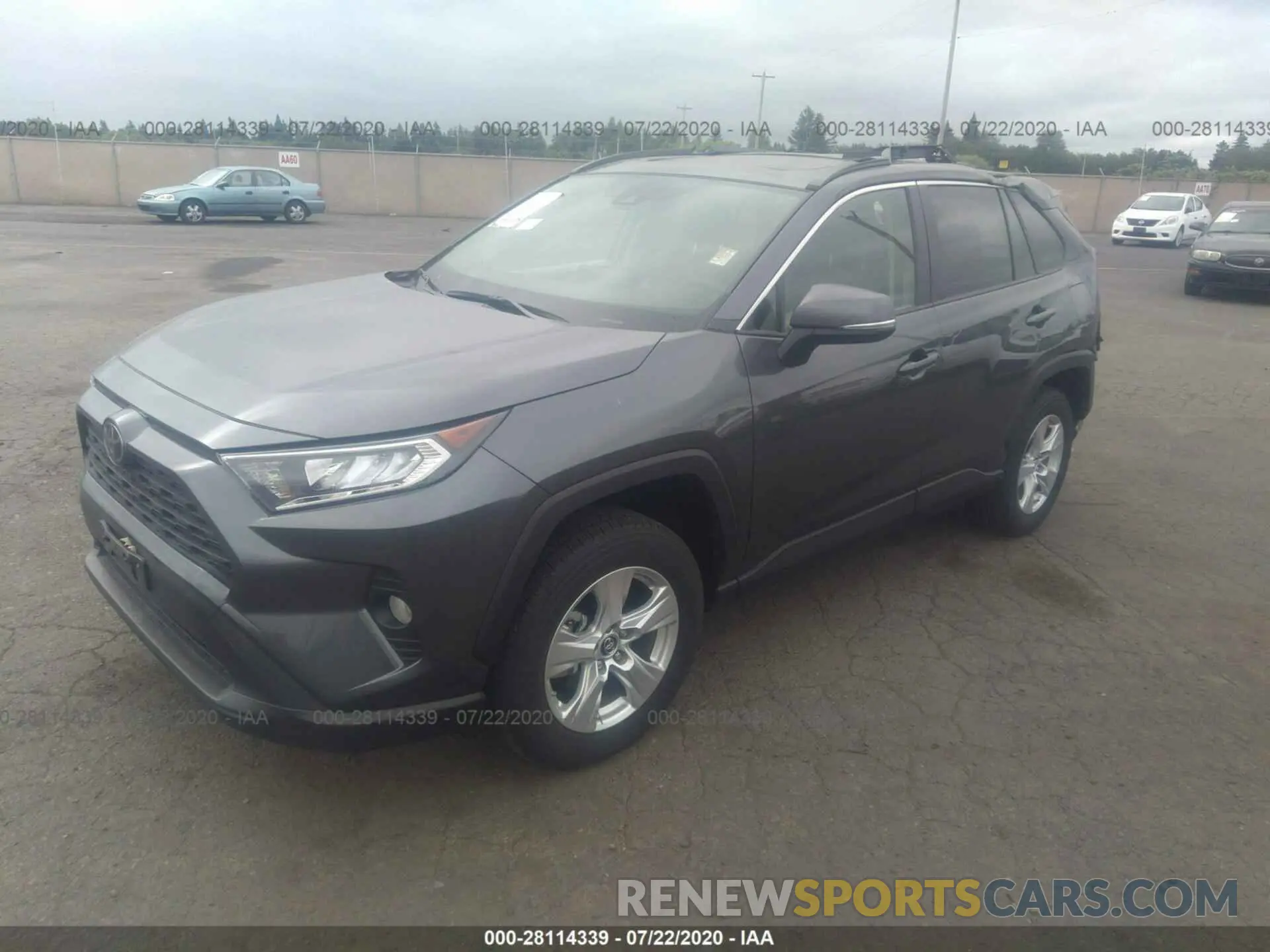 2 Photograph of a damaged car JTMP1RFV3KD012075 TOYOTA RAV4 2019