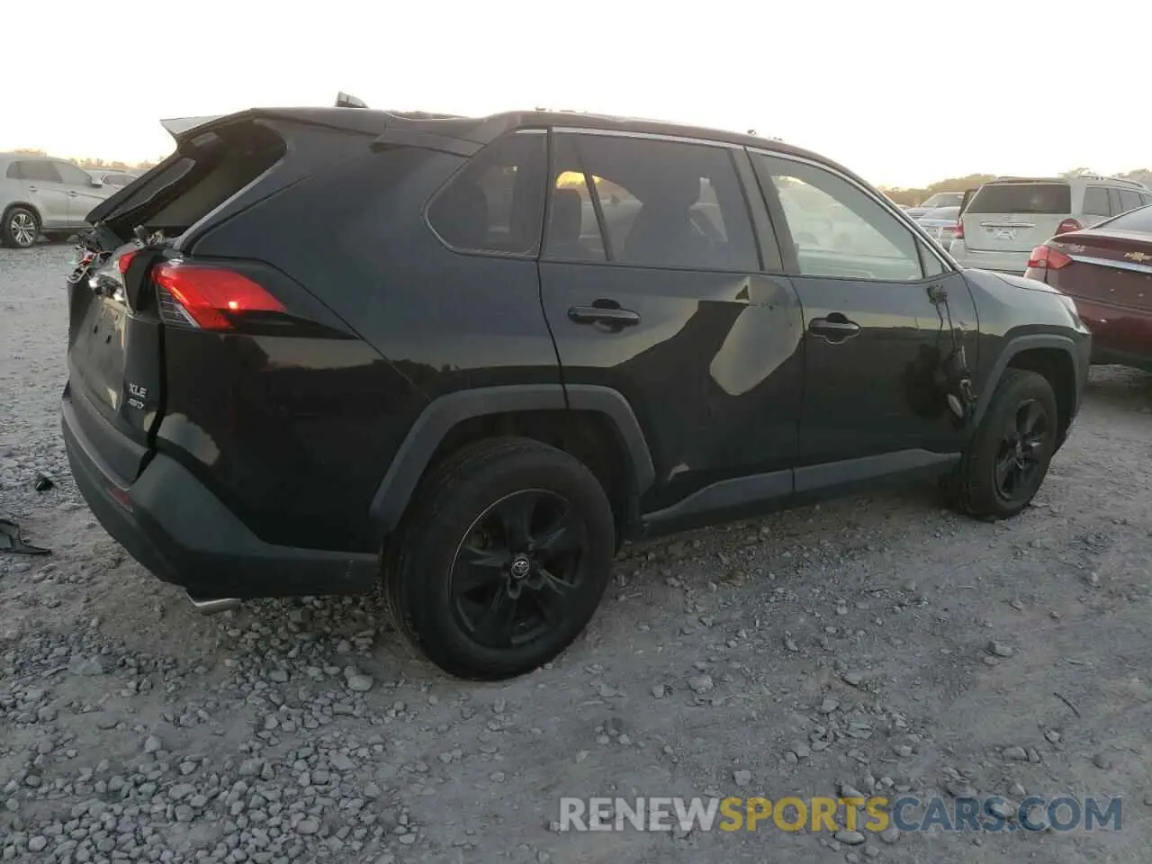 3 Фотография поврежденного автомобиля JTMP1RFV3KD501303 TOYOTA RAV4 2019