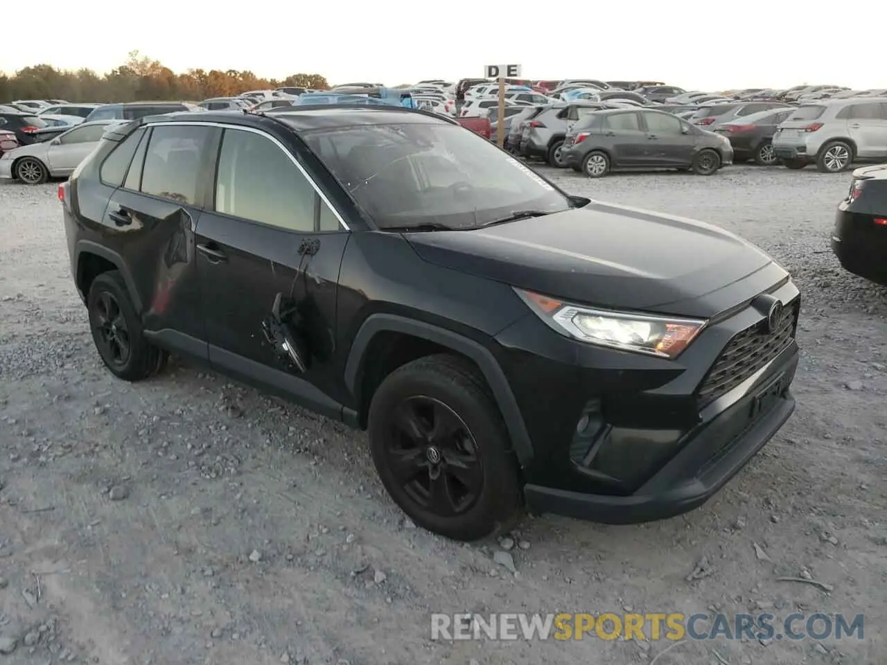 4 Фотография поврежденного автомобиля JTMP1RFV3KD501303 TOYOTA RAV4 2019