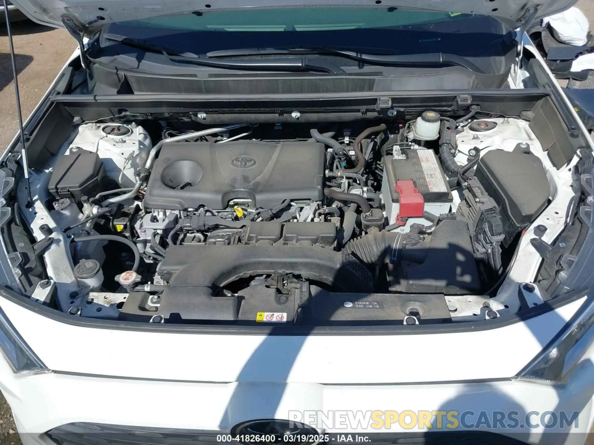 10 Photograph of a damaged car JTMP1RFV3KD503617 TOYOTA RAV4 2019