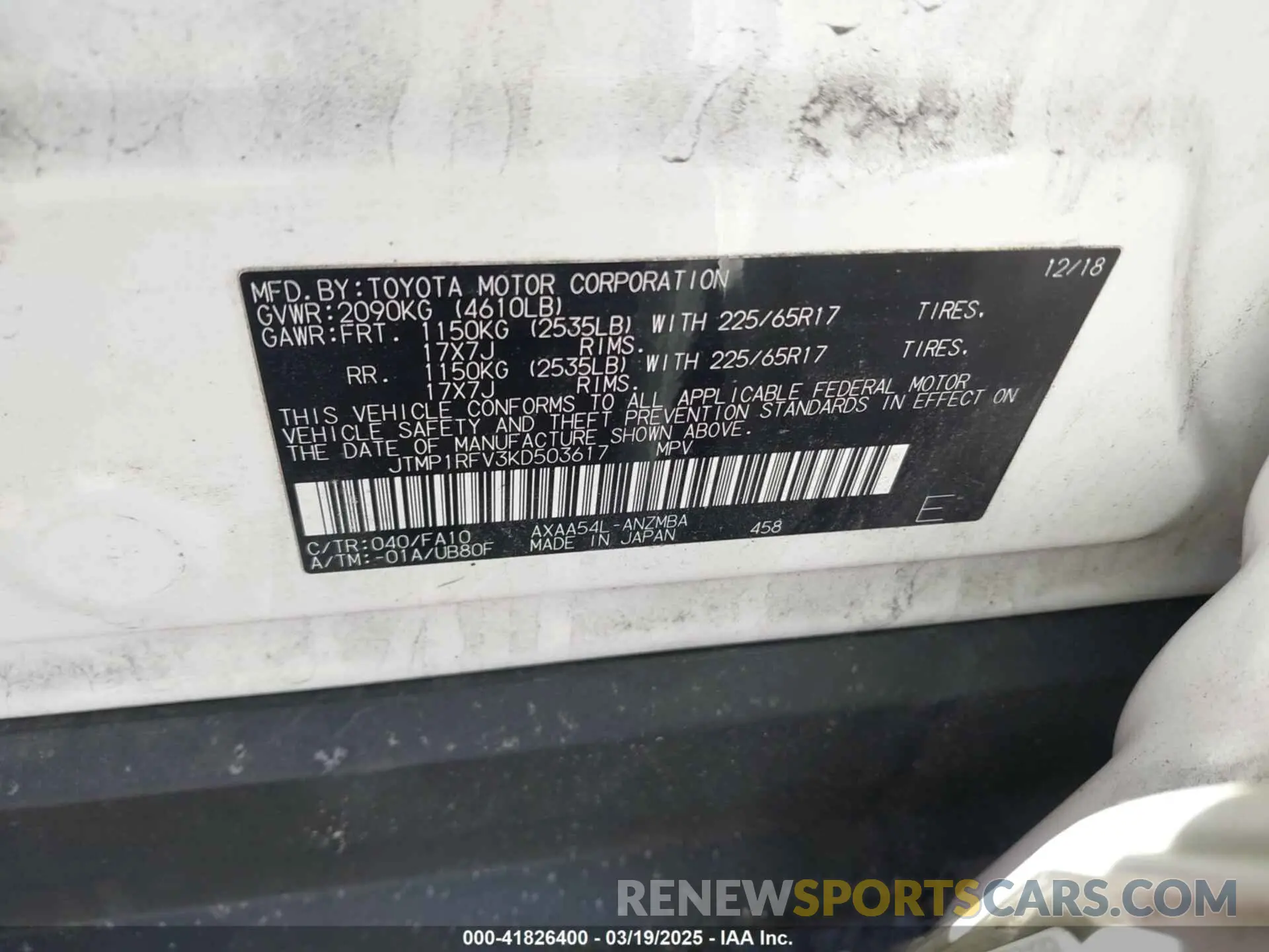 9 Photograph of a damaged car JTMP1RFV3KD503617 TOYOTA RAV4 2019