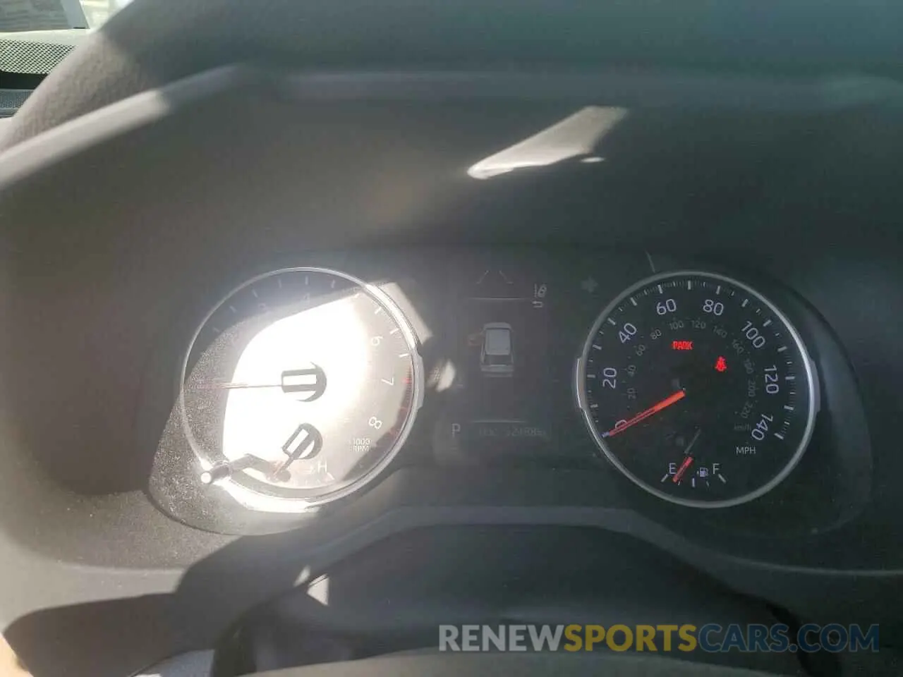 9 Photograph of a damaged car JTMP1RFV4KD006527 TOYOTA RAV4 2019