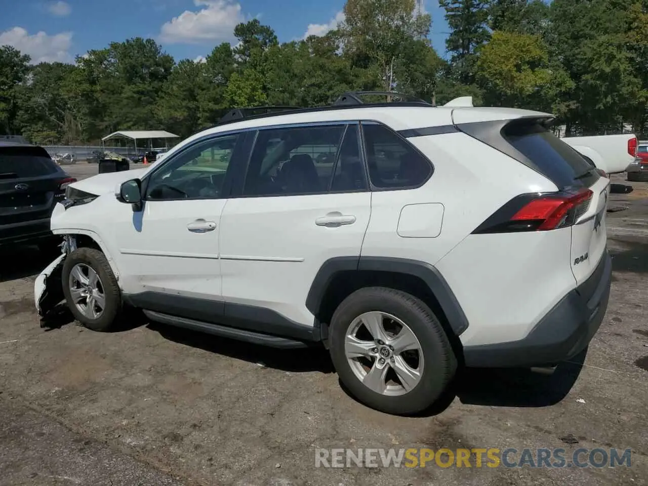 2 Photograph of a damaged car JTMP1RFV4KD046008 TOYOTA RAV4 2019