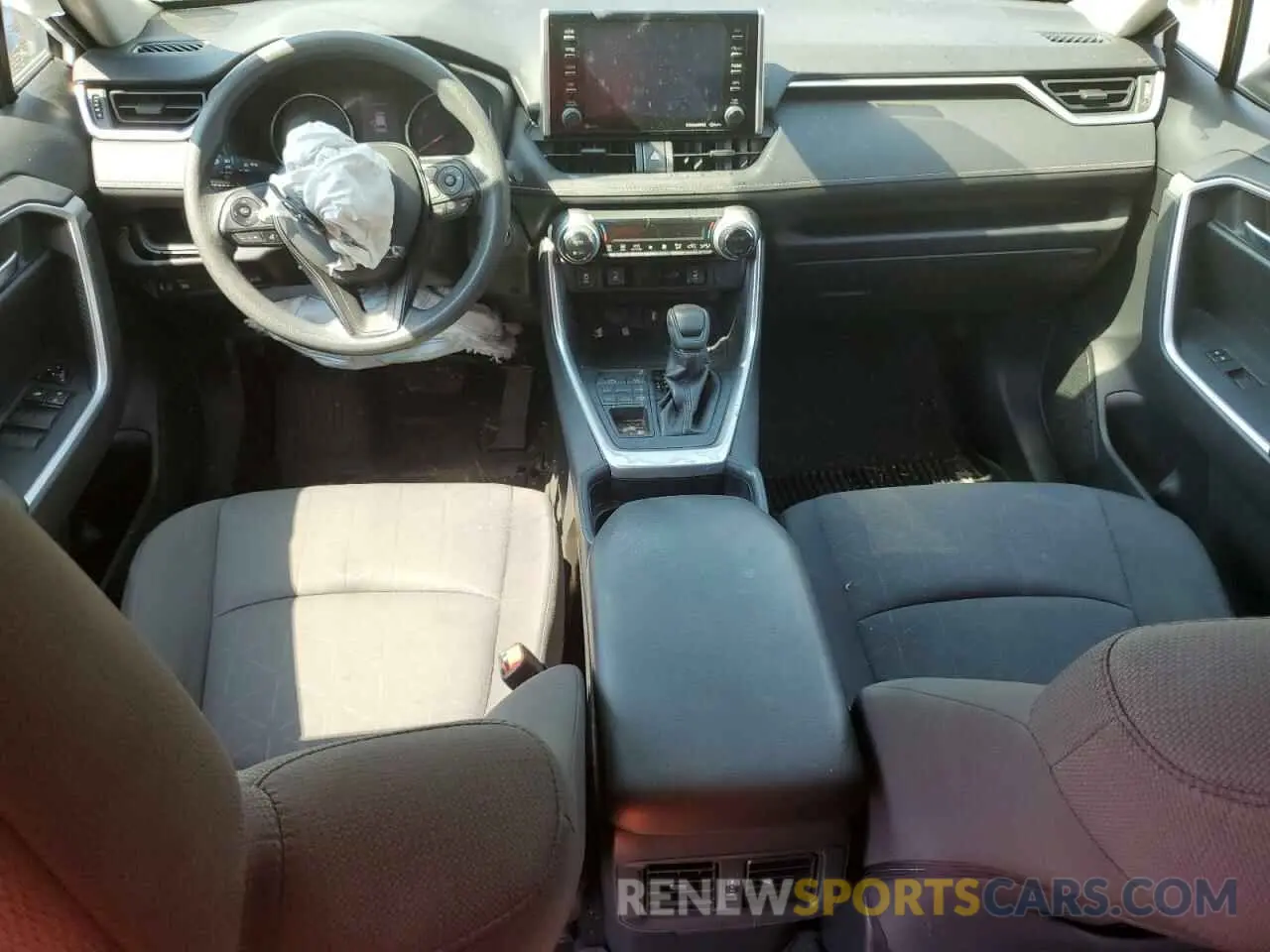 8 Photograph of a damaged car JTMP1RFV4KD046008 TOYOTA RAV4 2019