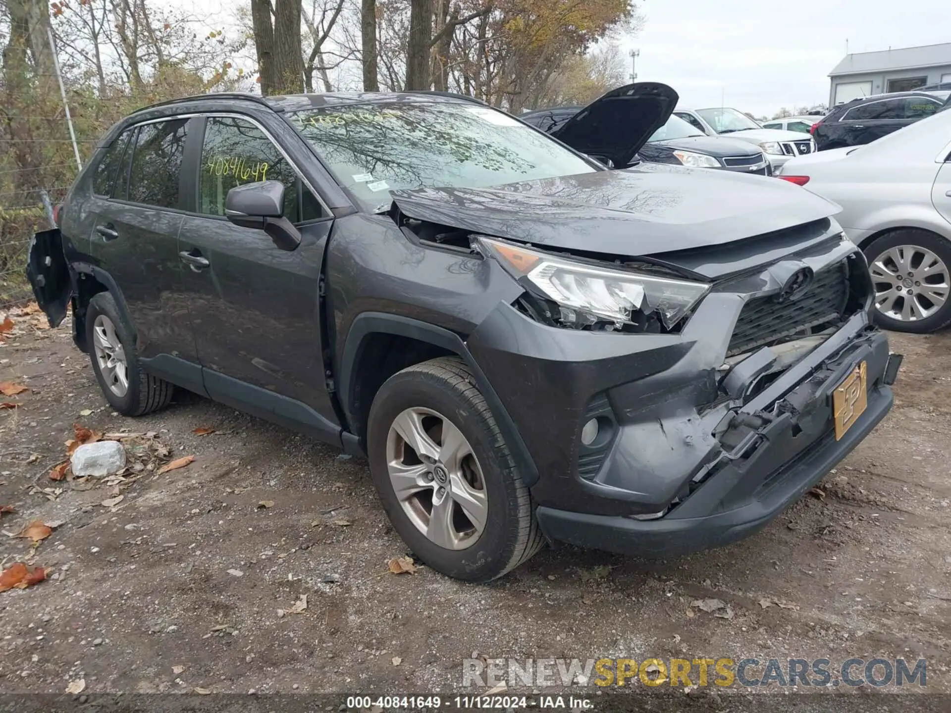 1 Photograph of a damaged car JTMP1RFV5KD003779 TOYOTA RAV4 2019