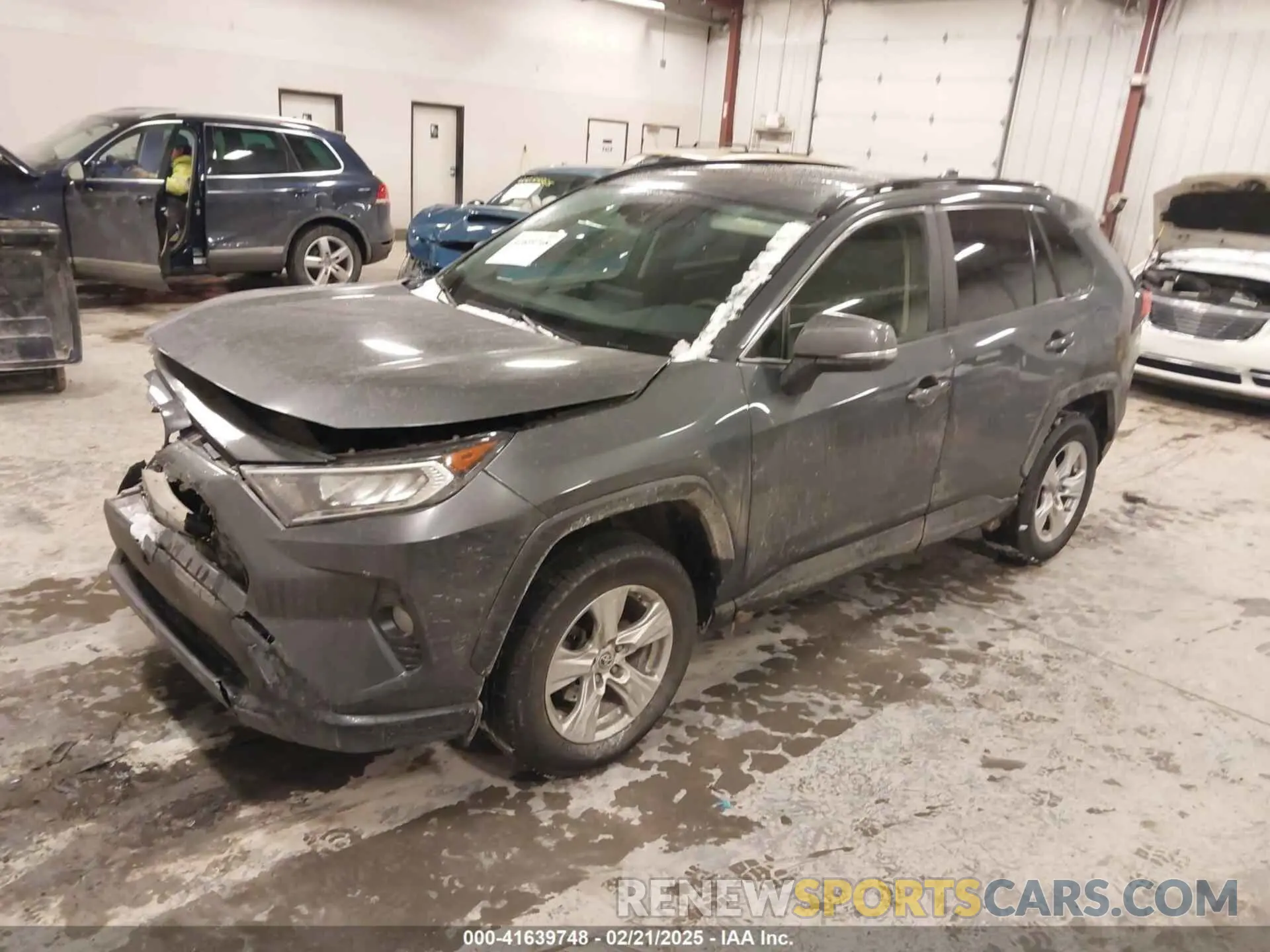 2 Photograph of a damaged car JTMP1RFV5KD009999 TOYOTA RAV4 2019