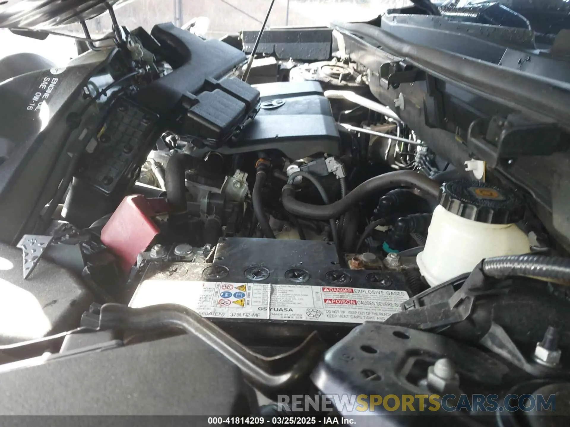 10 Фотография поврежденного автомобиля JTMP1RFV5KD023093 TOYOTA RAV4 2019