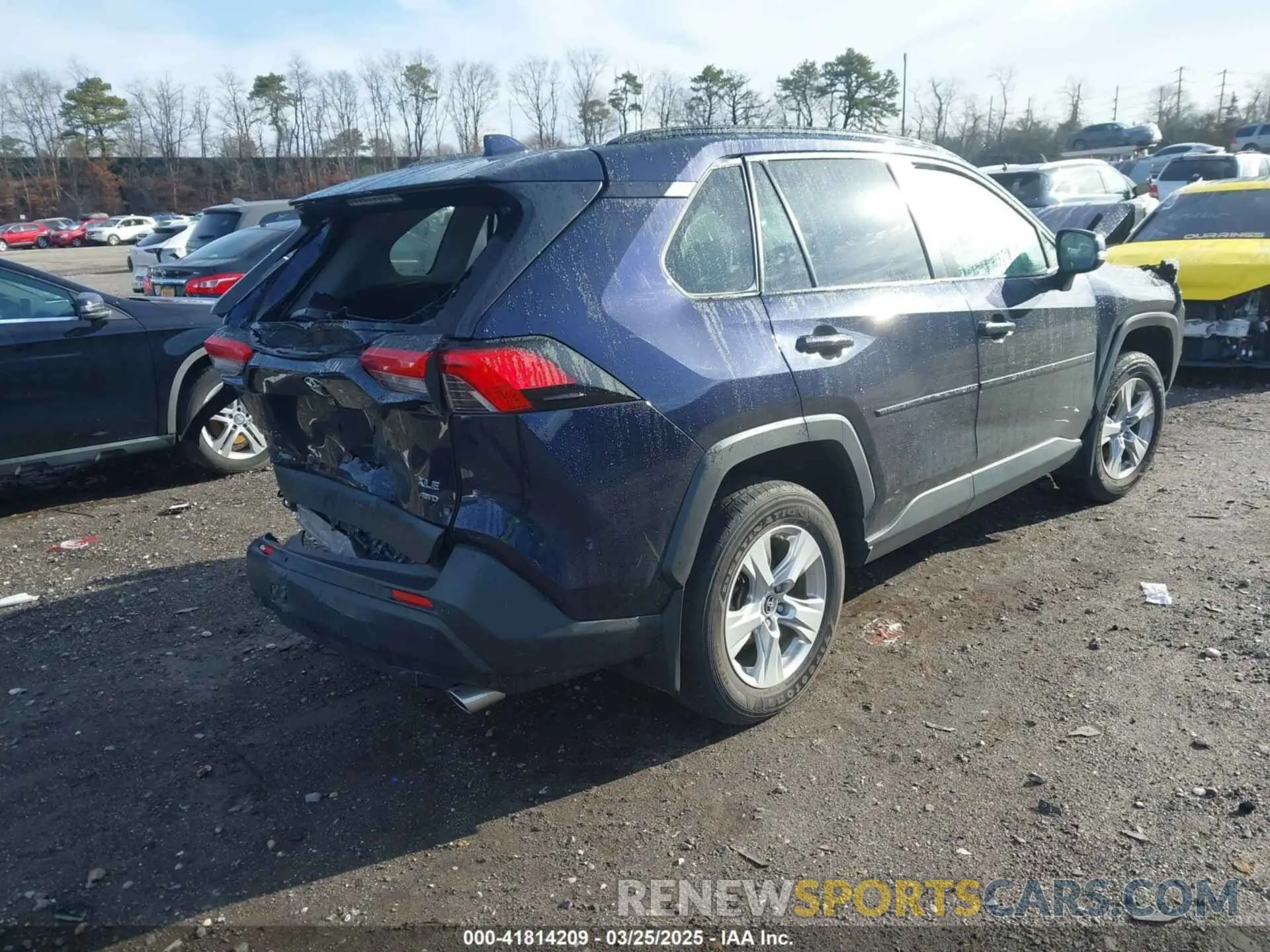 4 Фотография поврежденного автомобиля JTMP1RFV5KD023093 TOYOTA RAV4 2019
