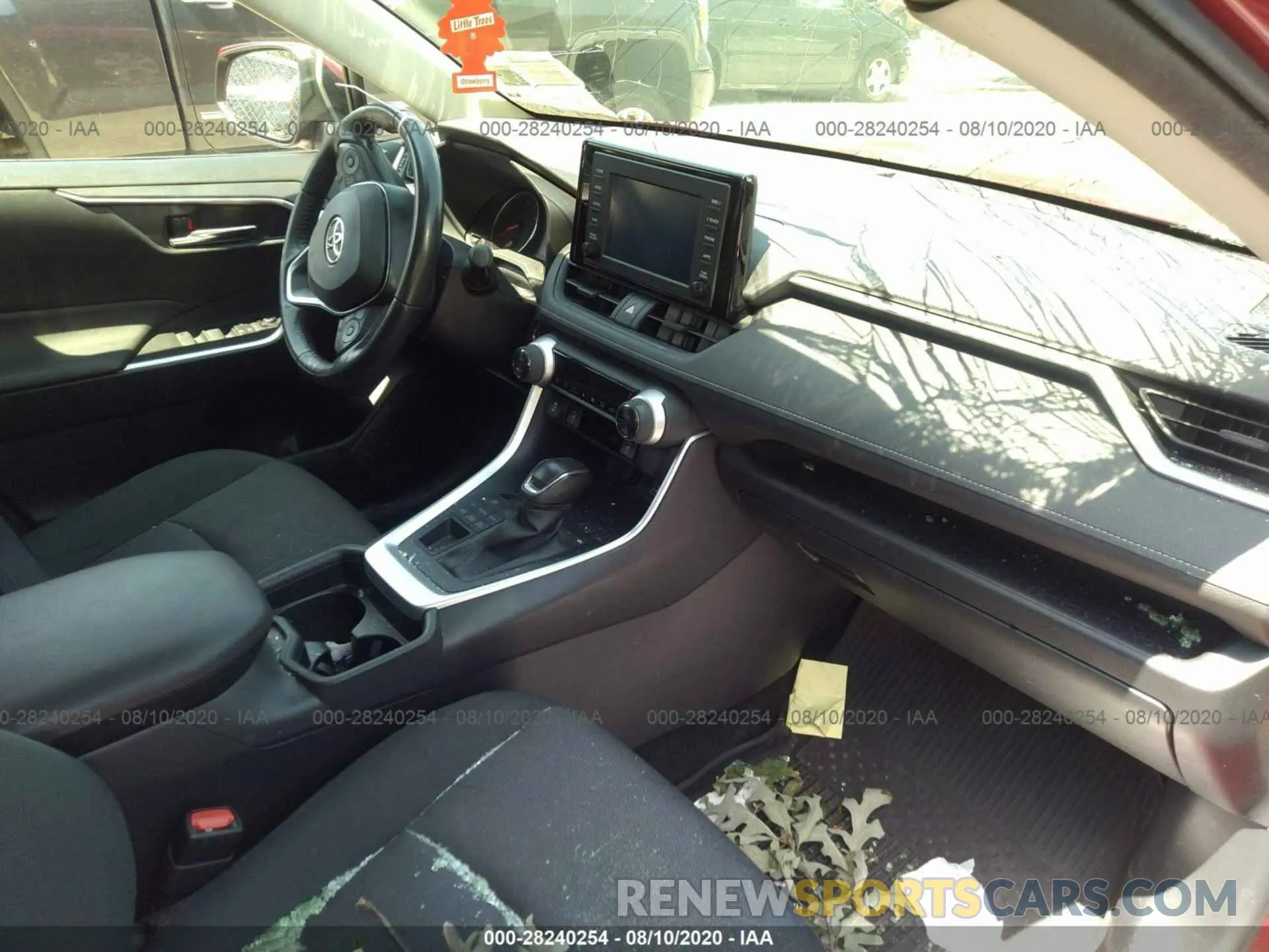 5 Photograph of a damaged car JTMP1RFV5KJ009762 TOYOTA RAV4 2019