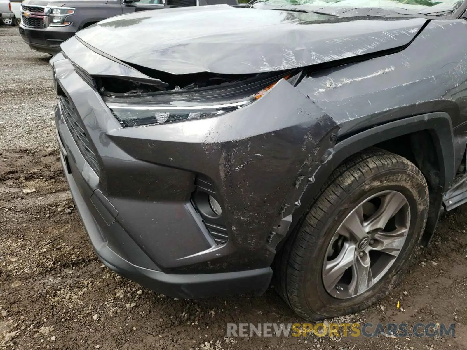 10 Photograph of a damaged car JTMP1RFV5KJ010667 TOYOTA RAV4 2019
