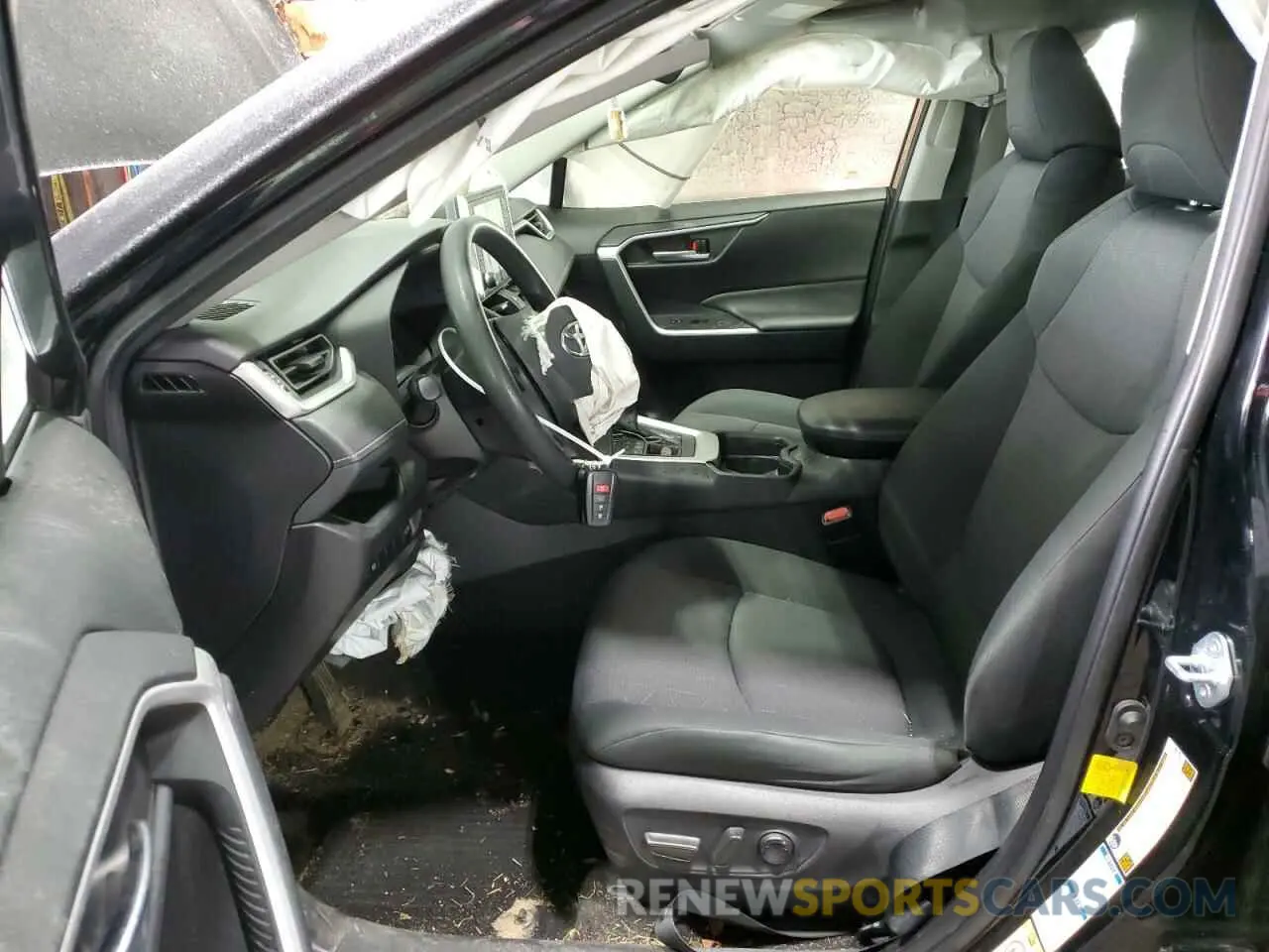 7 Photograph of a damaged car JTMP1RFV6KD017836 TOYOTA RAV4 2019
