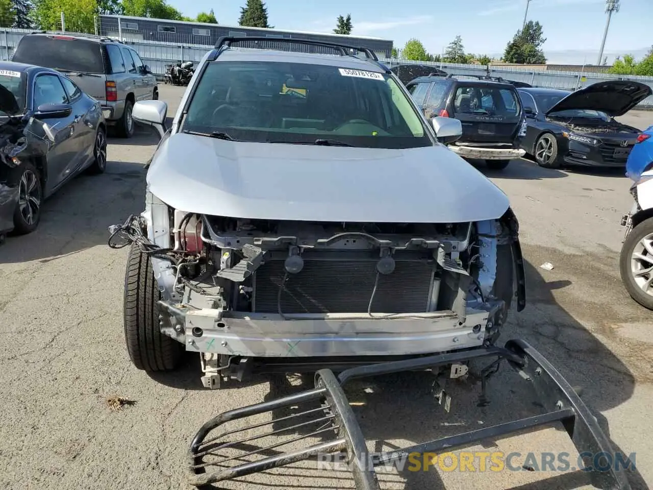 5 Photograph of a damaged car JTMP1RFV6KD046351 TOYOTA RAV4 2019