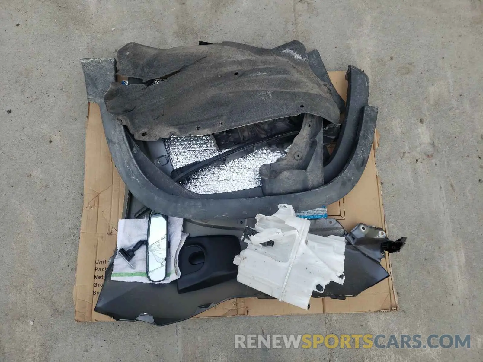 9 Photograph of a damaged car JTMP1RFV6KD514689 TOYOTA RAV4 2019