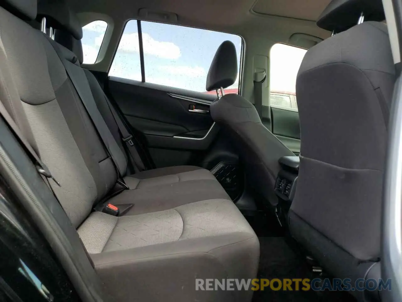 11 Фотография поврежденного автомобиля JTMP1RFV6KJ004571 TOYOTA RAV4 2019