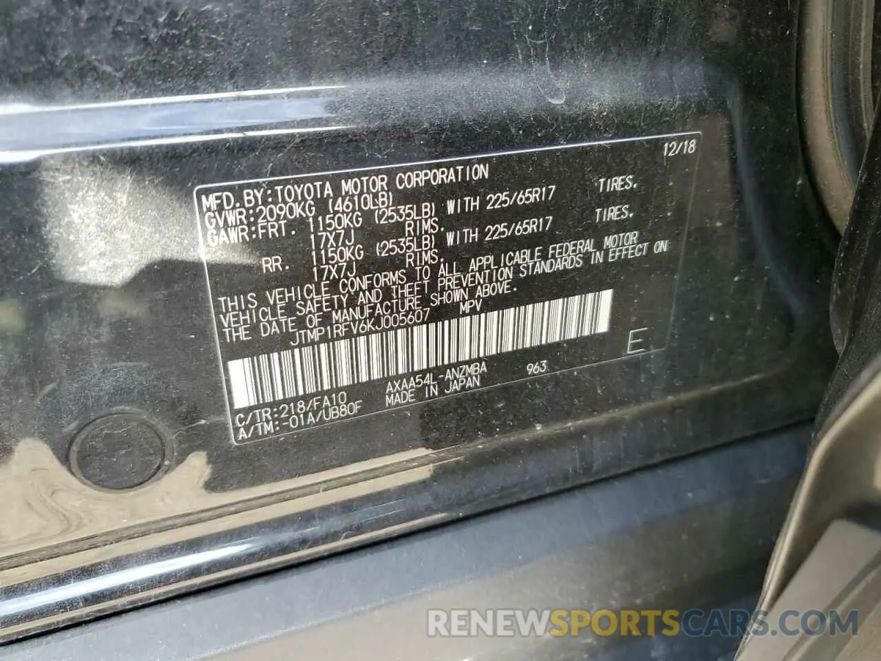 13 Photograph of a damaged car JTMP1RFV6KJ005607 TOYOTA RAV4 2019