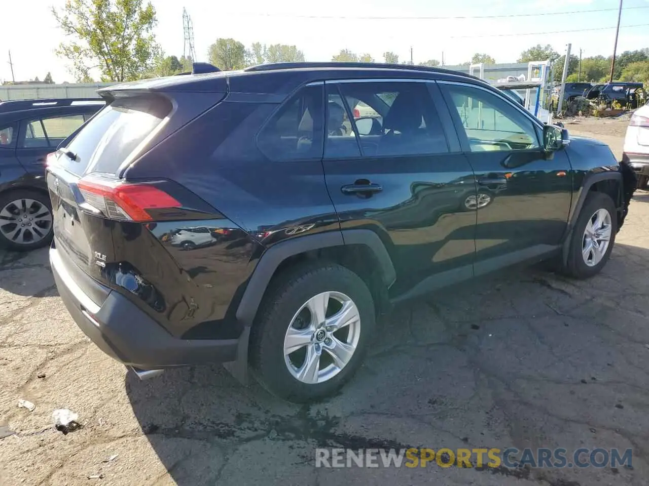 3 Photograph of a damaged car JTMP1RFV6KJ005607 TOYOTA RAV4 2019