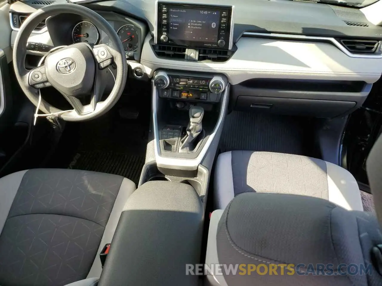 8 Photograph of a damaged car JTMP1RFV6KJ005607 TOYOTA RAV4 2019
