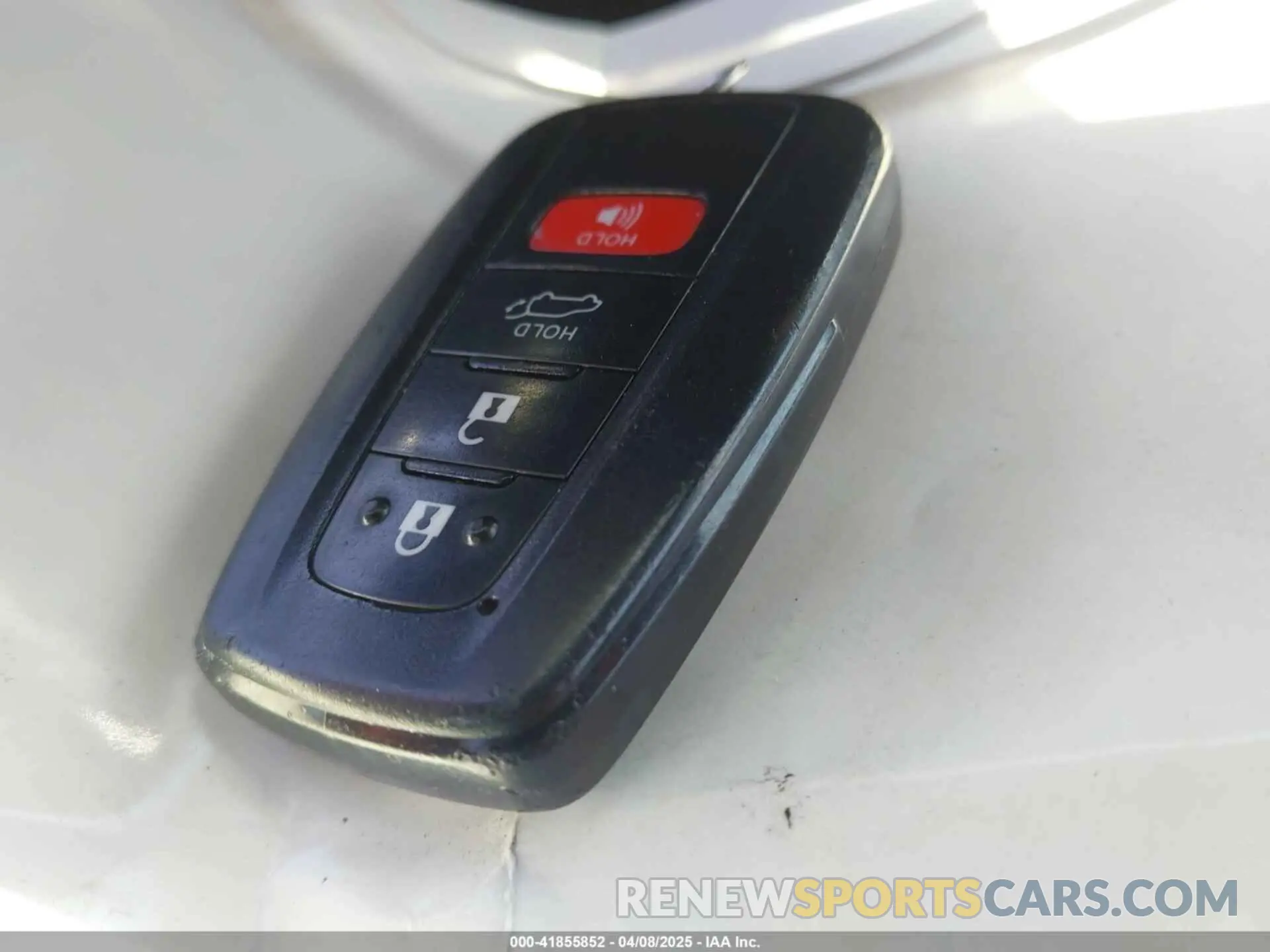 11 Фотография поврежденного автомобиля JTMP1RFV7KD025945 TOYOTA RAV4 2019