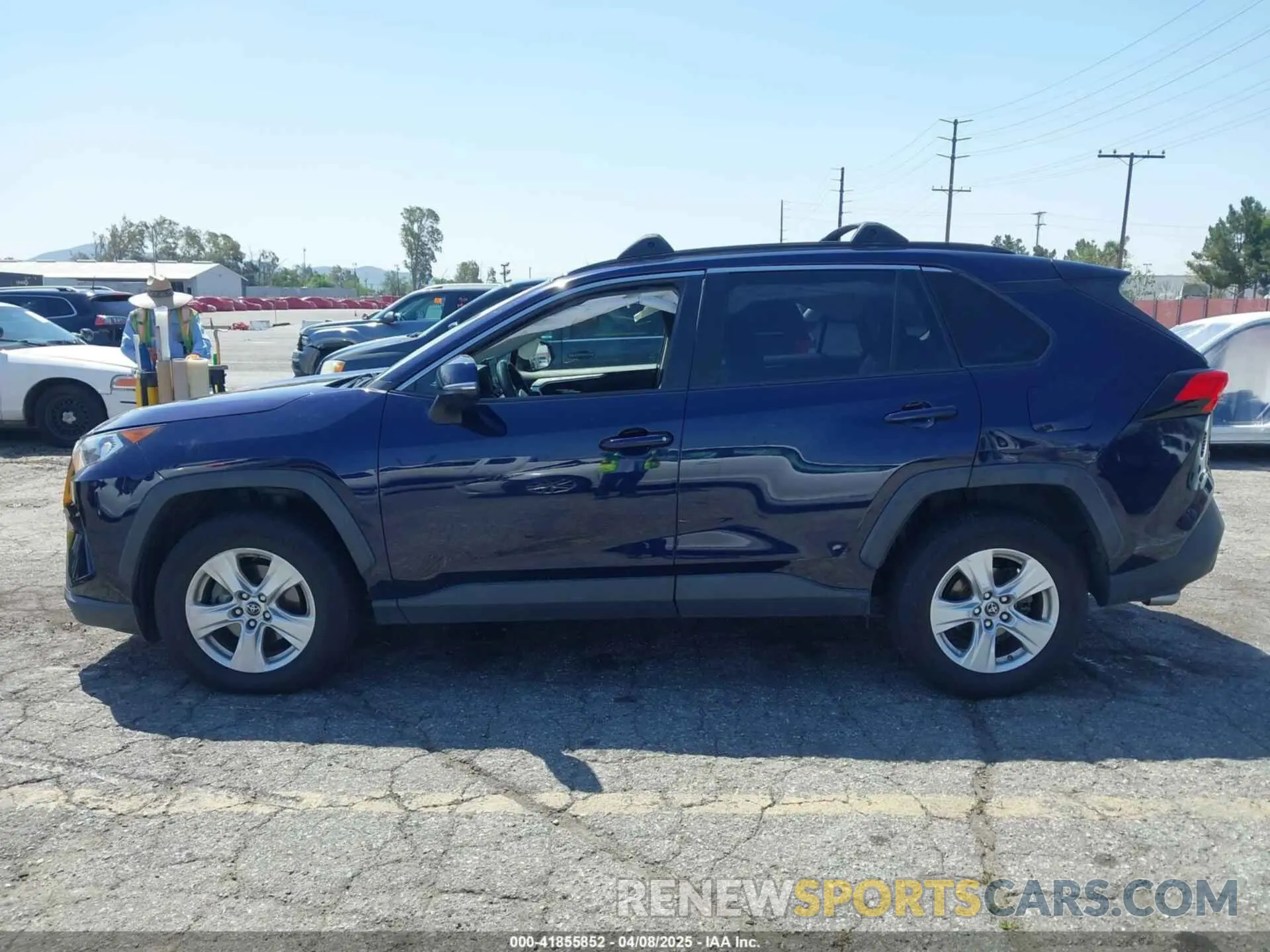 14 Фотография поврежденного автомобиля JTMP1RFV7KD025945 TOYOTA RAV4 2019