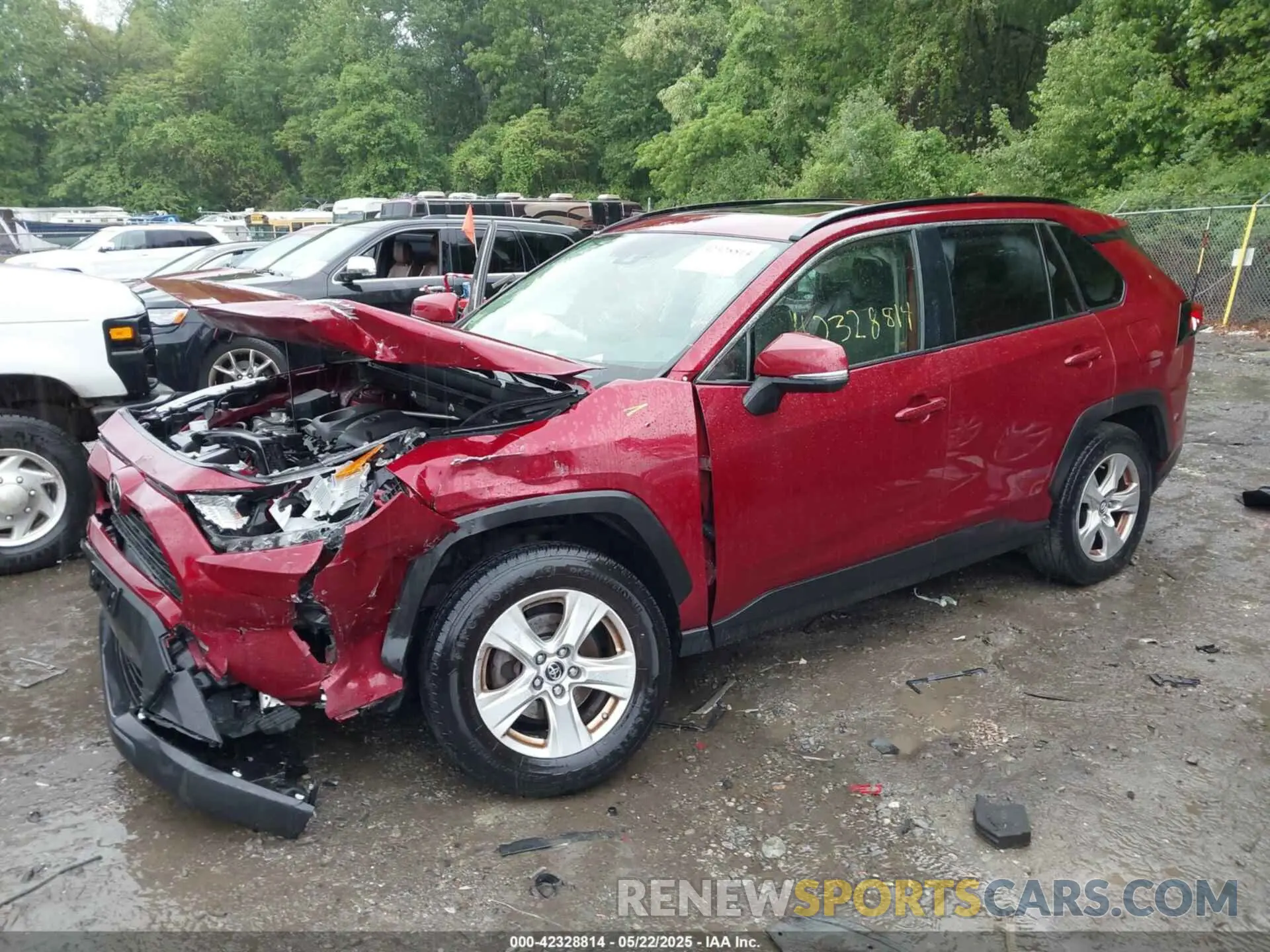 2 Photograph of a damaged car JTMP1RFV7KD516029 TOYOTA RAV4 2019