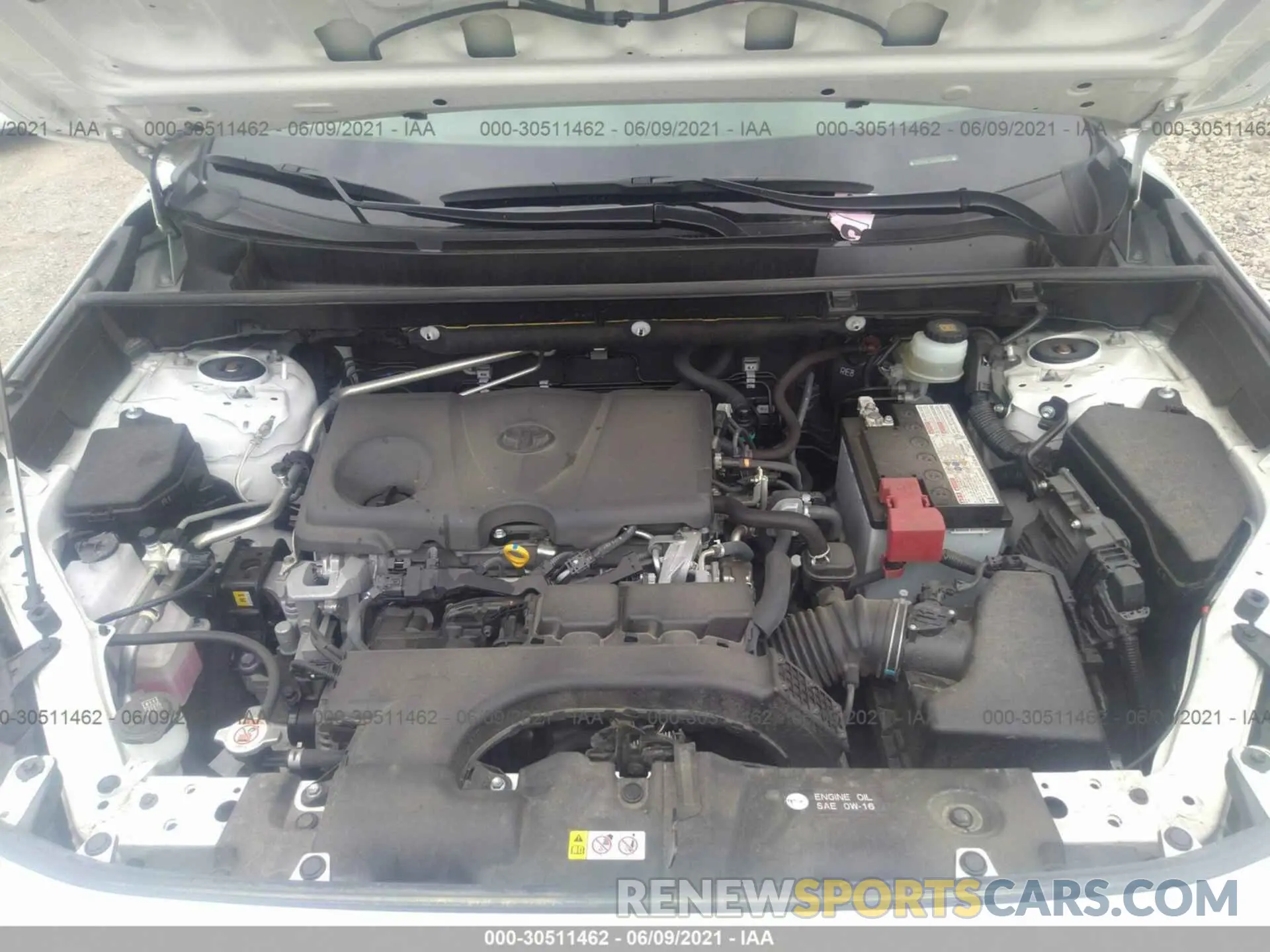 10 Photograph of a damaged car JTMP1RFV8KD505816 TOYOTA RAV4 2019