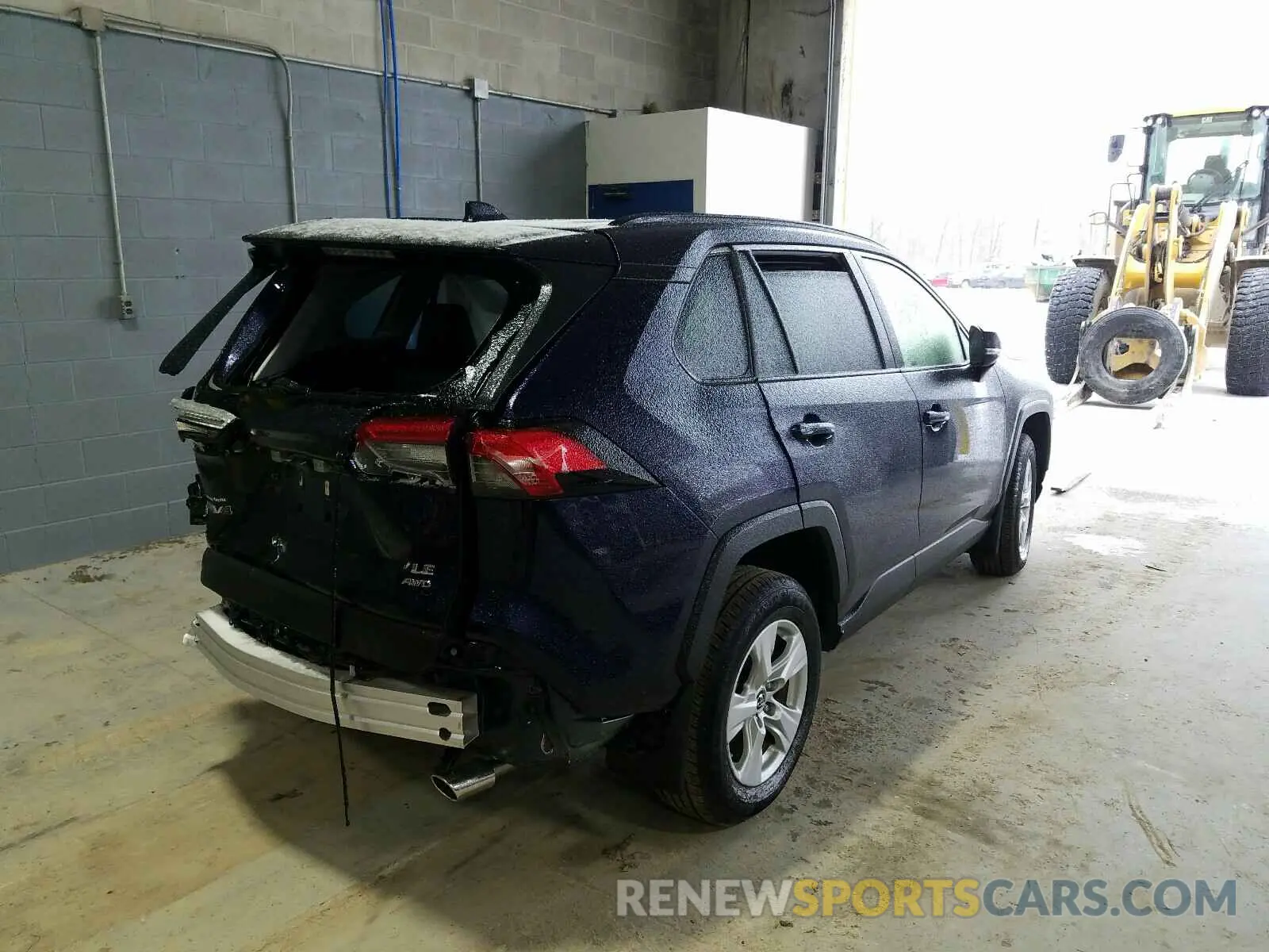 4 Photograph of a damaged car JTMP1RFV8KD510417 TOYOTA RAV4 2019