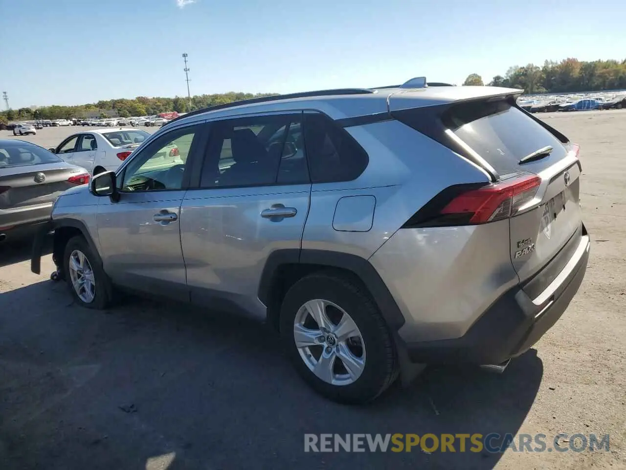 2 Photograph of a damaged car JTMP1RFV8KJ009416 TOYOTA RAV4 2019