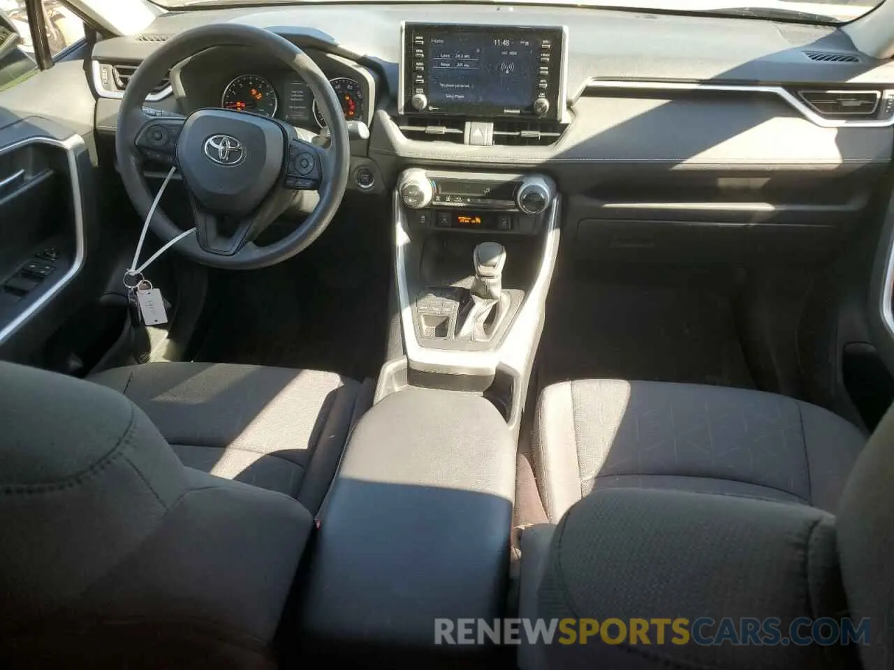 8 Photograph of a damaged car JTMP1RFV8KJ009416 TOYOTA RAV4 2019