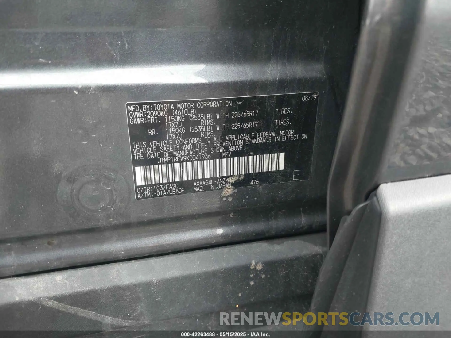 9 Photograph of a damaged car JTMP1RFV9KD041936 TOYOTA RAV4 2019