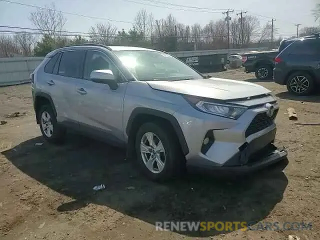 11 Photograph of a damaged car JTMP1RFV9KD045193 TOYOTA RAV4 2019