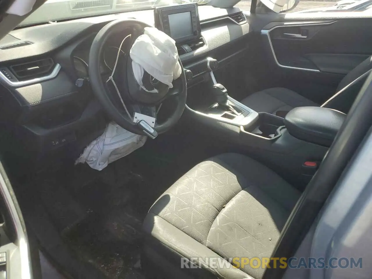 7 Photograph of a damaged car JTMP1RFV9KD045193 TOYOTA RAV4 2019