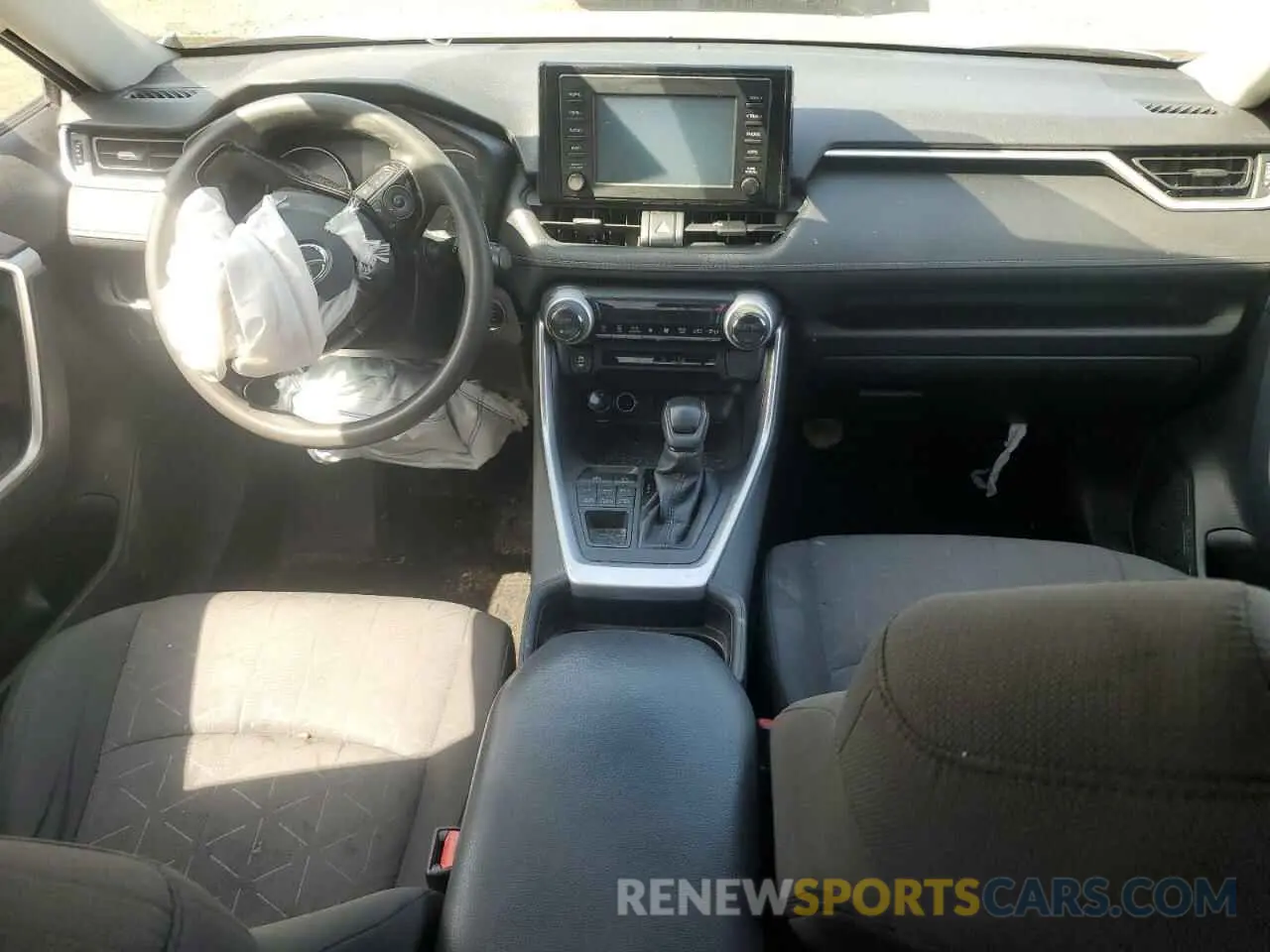 8 Photograph of a damaged car JTMP1RFV9KD045193 TOYOTA RAV4 2019