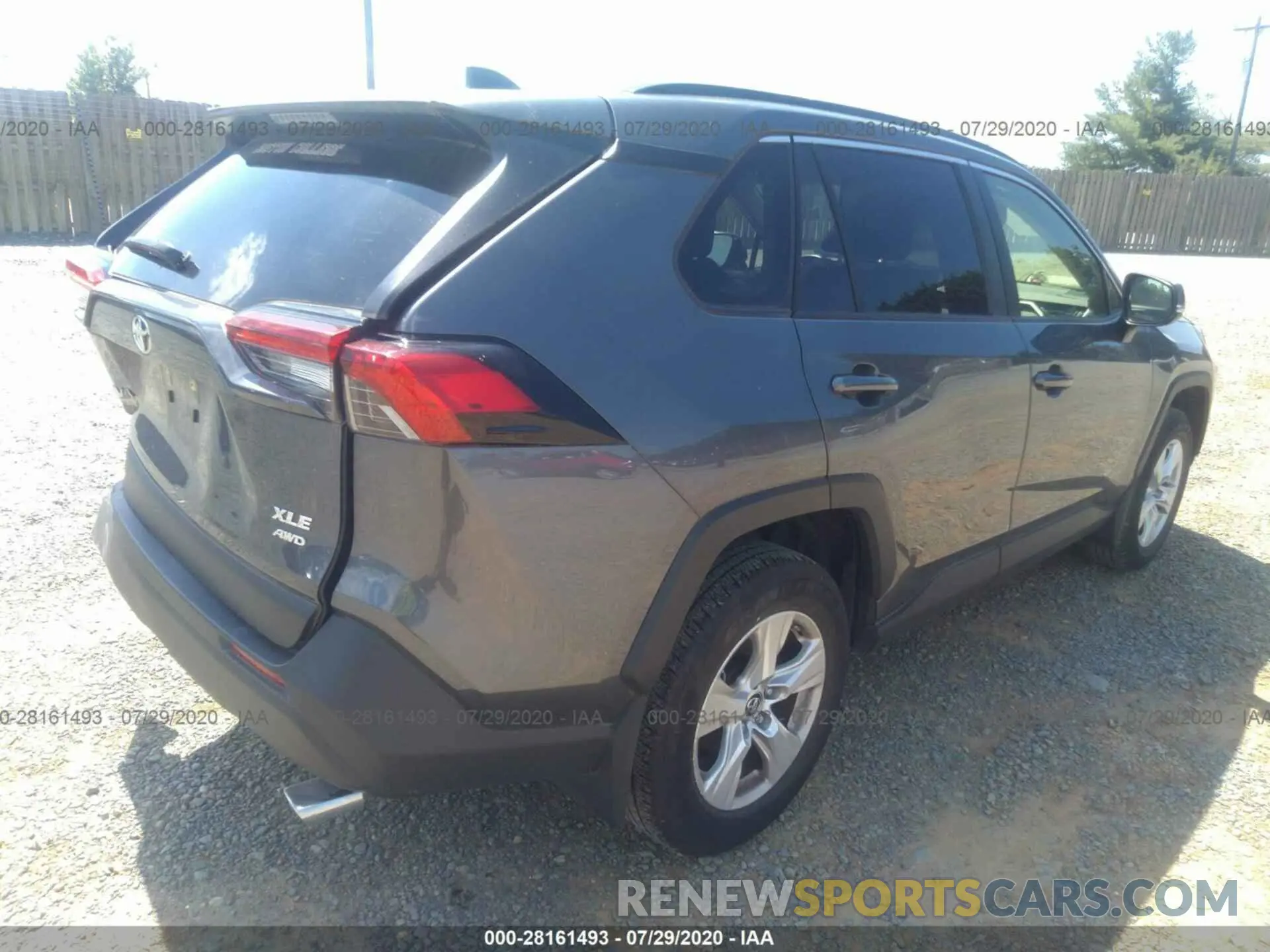 4 Photograph of a damaged car JTMP1RFV9KD503069 TOYOTA RAV4 2019