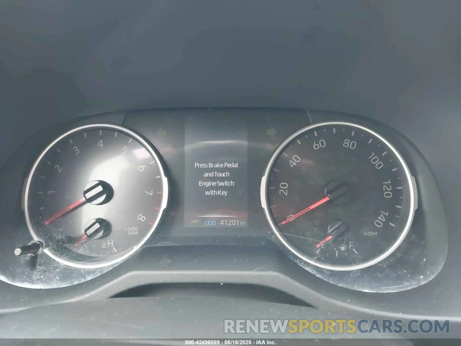 7 Photograph of a damaged car JTMP1RFV9KJ008226 TOYOTA RAV4 2019