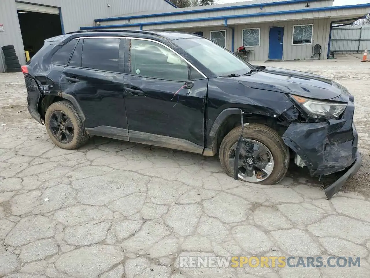 4 Photograph of a damaged car JTMP1RFVXKD508099 TOYOTA RAV4 2019