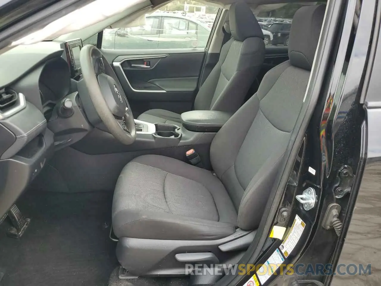 7 Photograph of a damaged car JTMP1RFVXKD508099 TOYOTA RAV4 2019