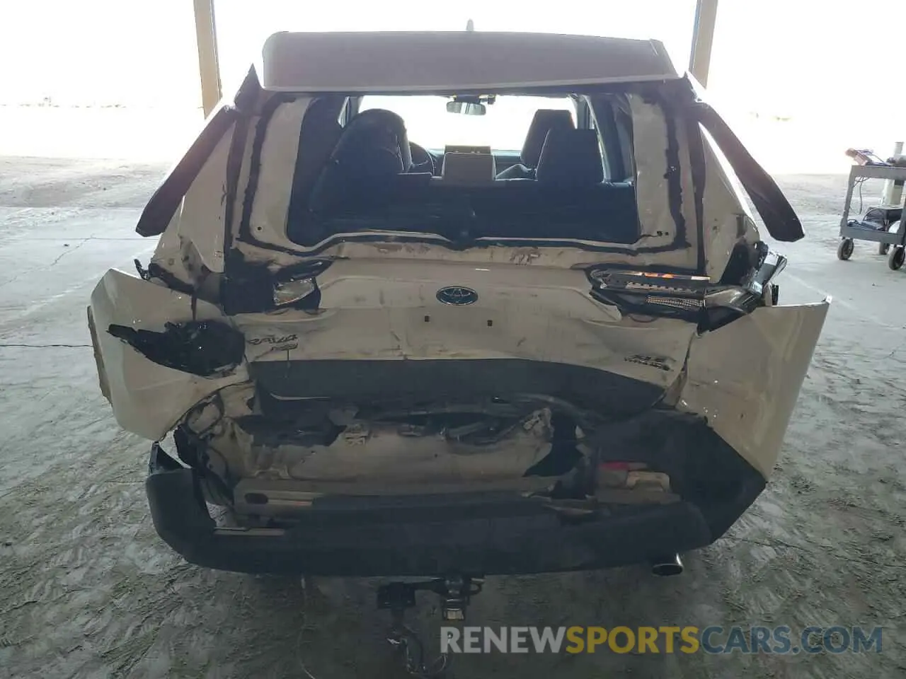 6 Photograph of a damaged car JTMRWRFV0KD503651 TOYOTA RAV4 2019