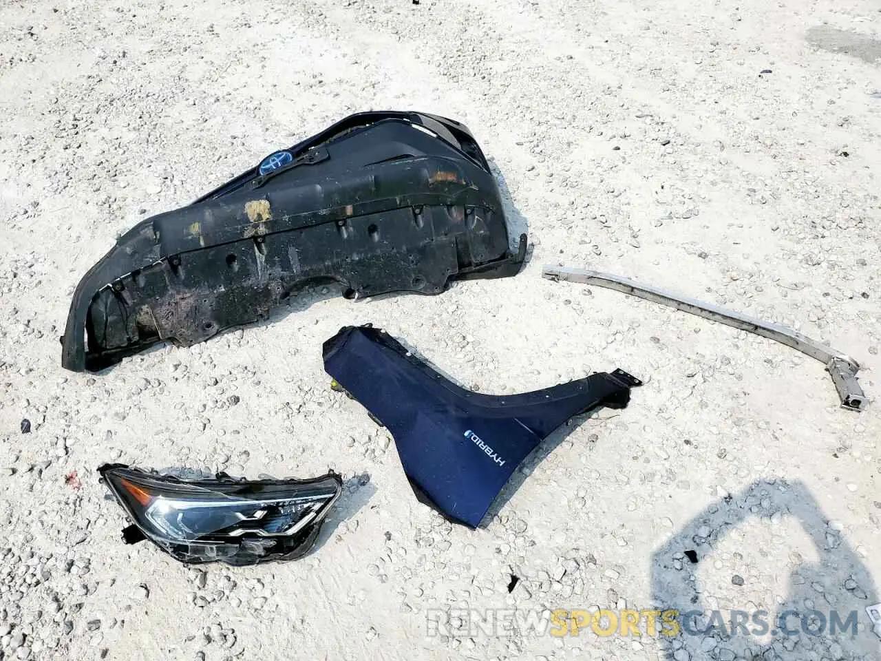 13 Photograph of a damaged car JTMRWRFV0KD503813 TOYOTA RAV4 2019