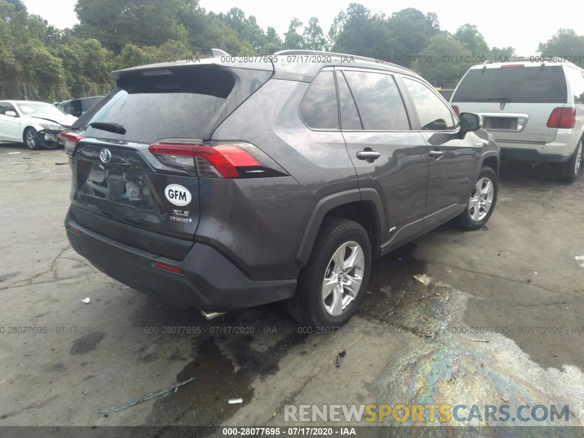 4 Photograph of a damaged car JTMRWRFV0KJ006438 TOYOTA RAV4 2019
