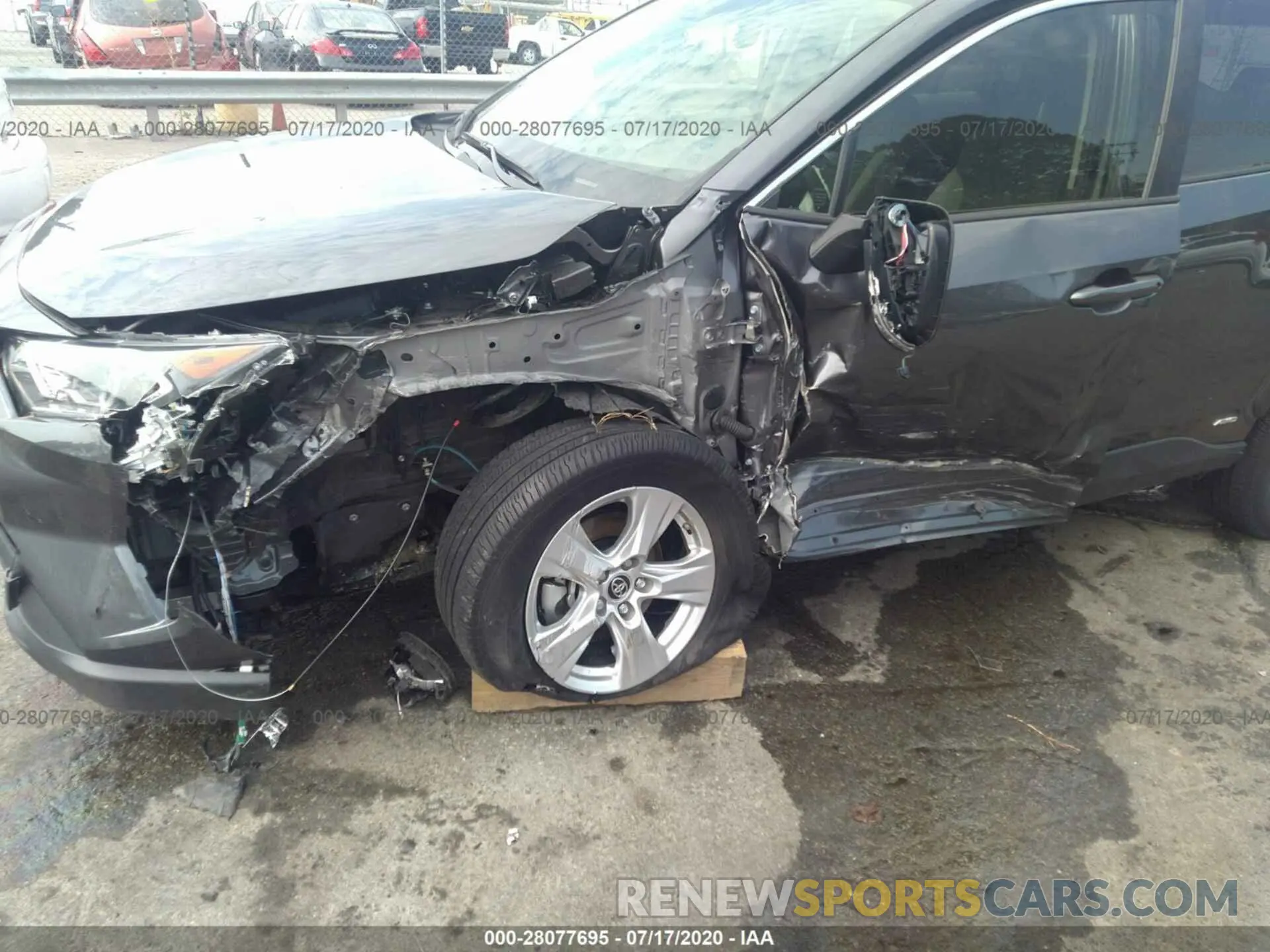 6 Photograph of a damaged car JTMRWRFV0KJ006438 TOYOTA RAV4 2019