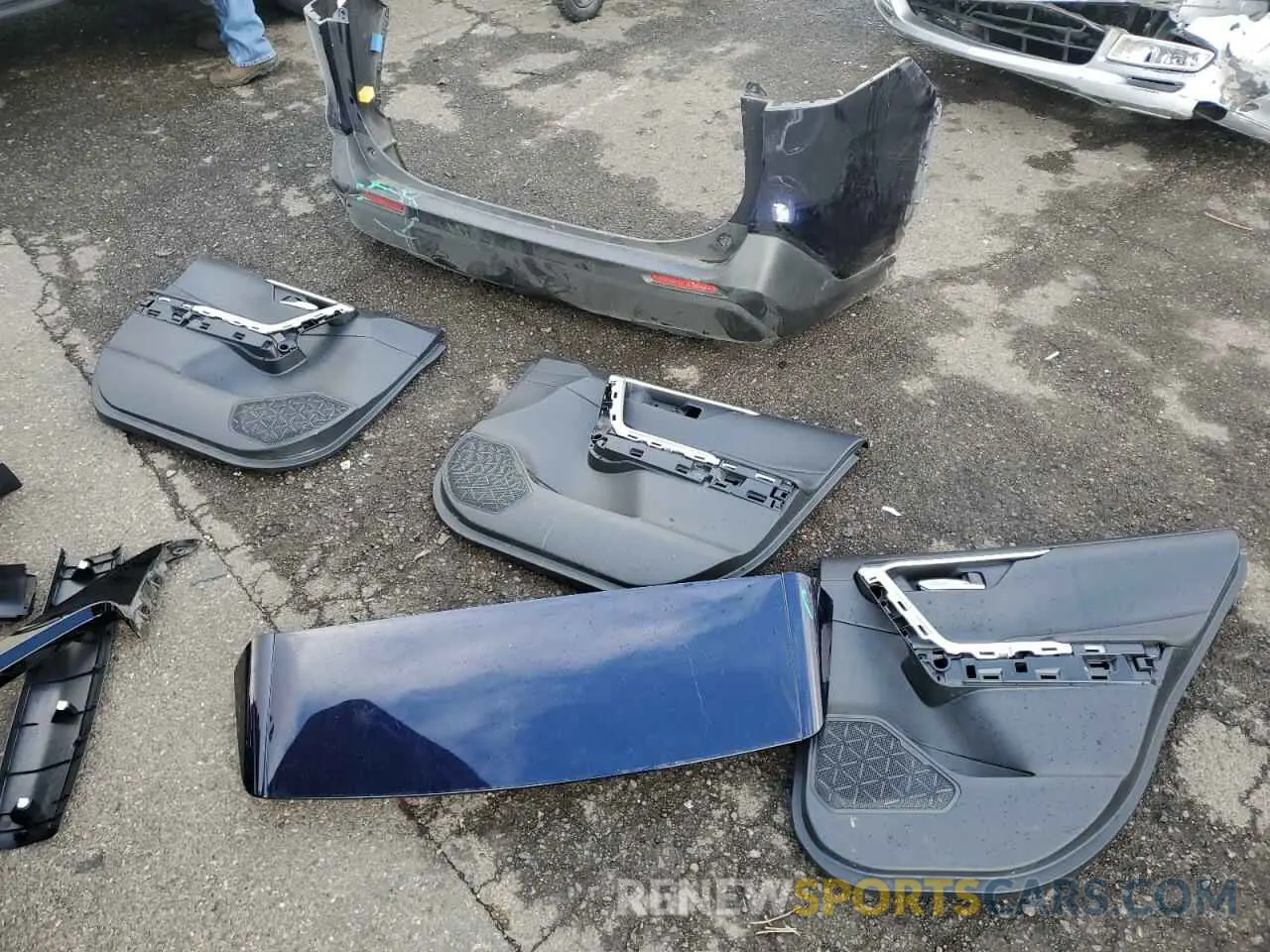 12 Фотография поврежденного автомобиля JTMRWRFV1KD024994 TOYOTA RAV4 2019