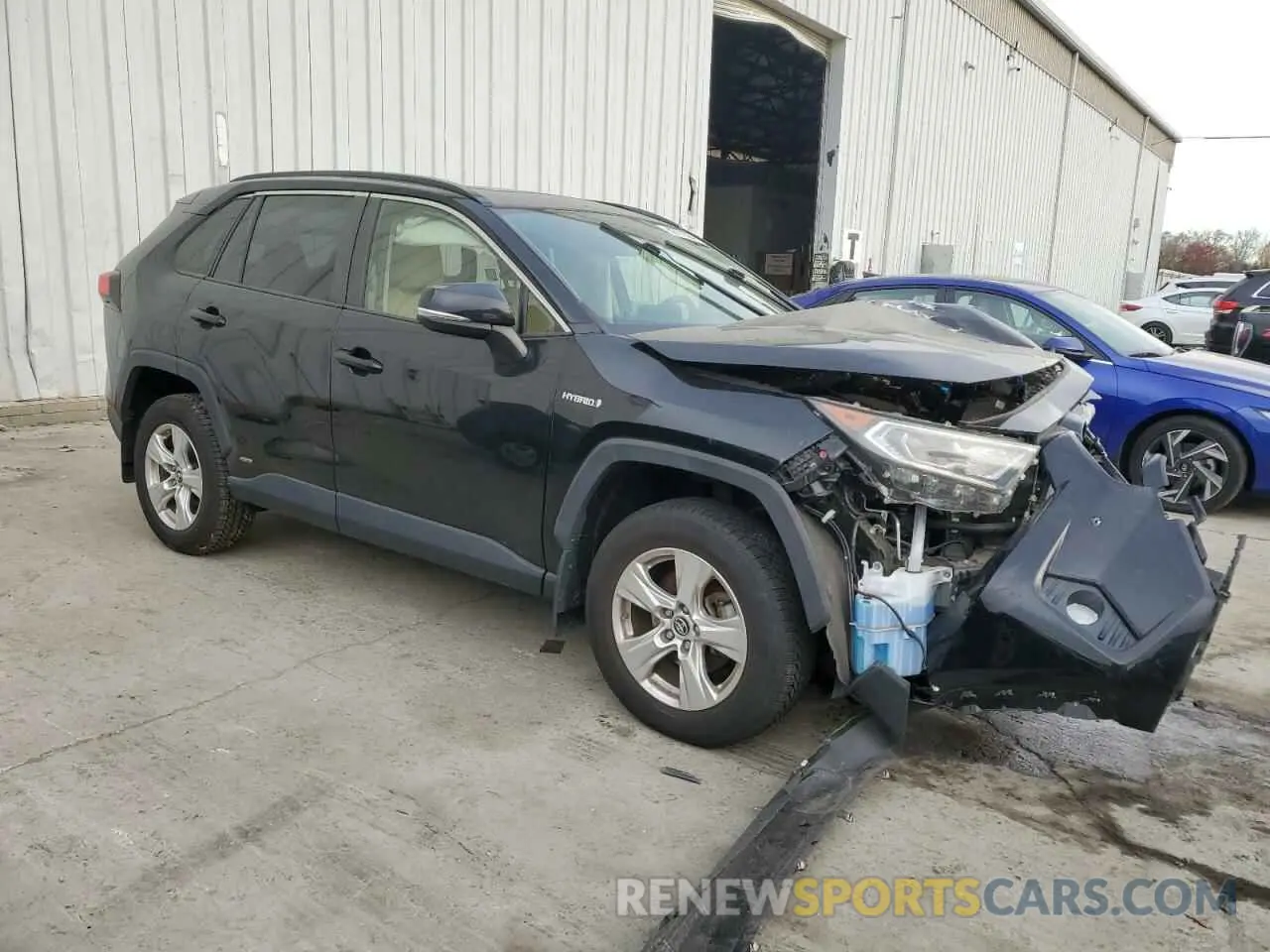 4 Фотография поврежденного автомобиля JTMRWRFV2KJ006411 TOYOTA RAV4 2019