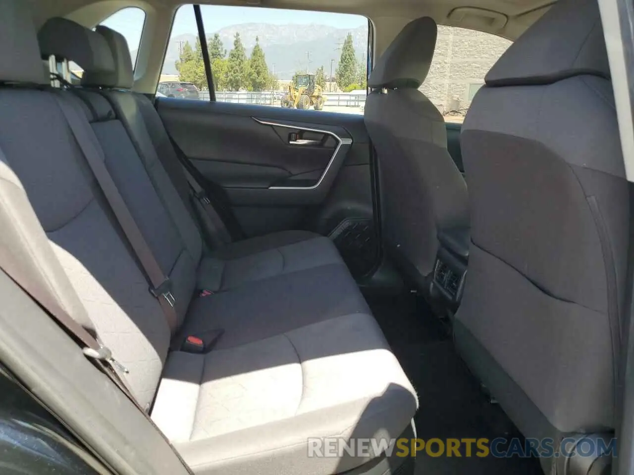 11 Photograph of a damaged car JTMRWRFV5KD503502 TOYOTA RAV4 2019