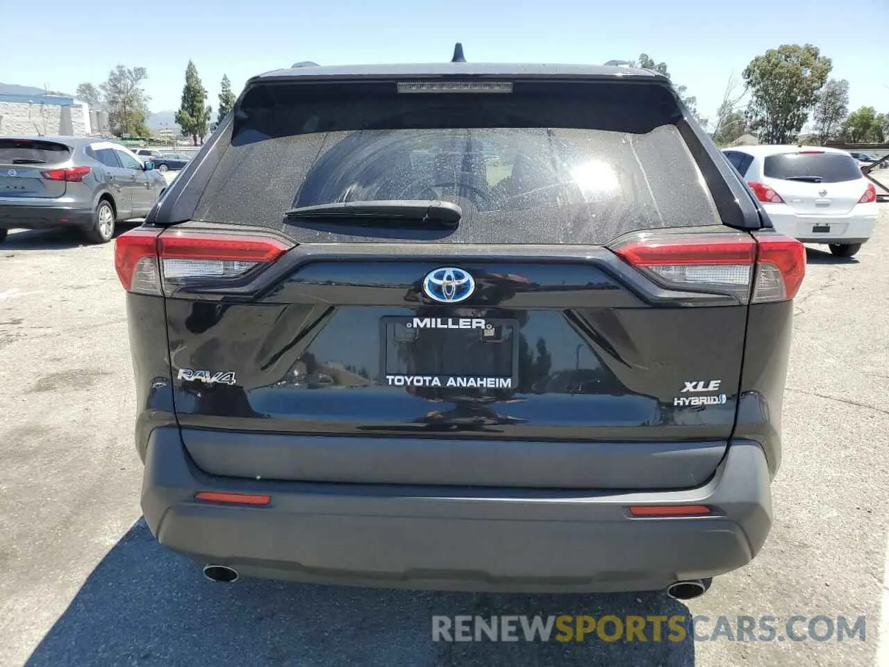6 Photograph of a damaged car JTMRWRFV5KD503502 TOYOTA RAV4 2019