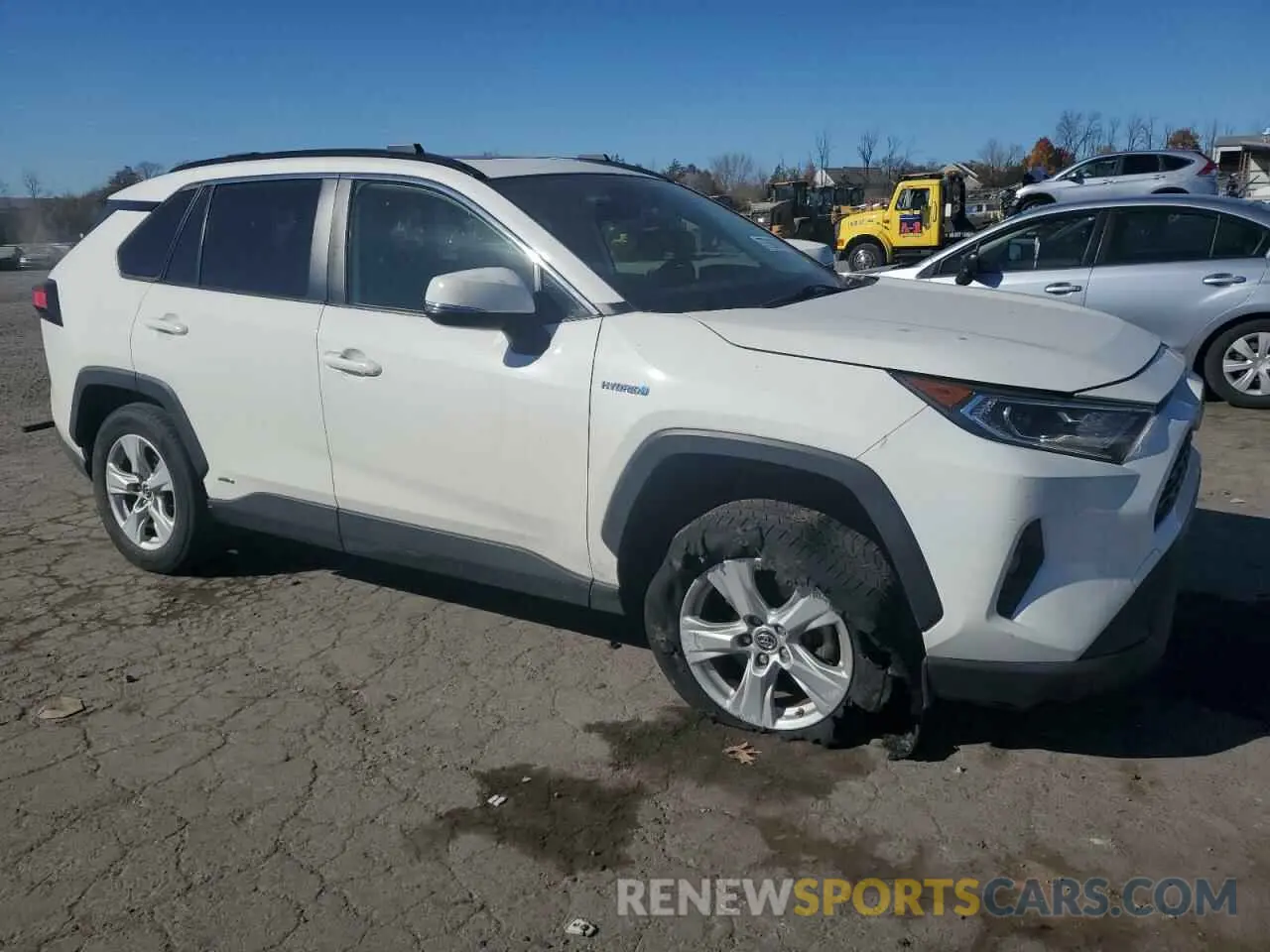 4 Photograph of a damaged car JTMRWRFV8KD011756 TOYOTA RAV4 2019