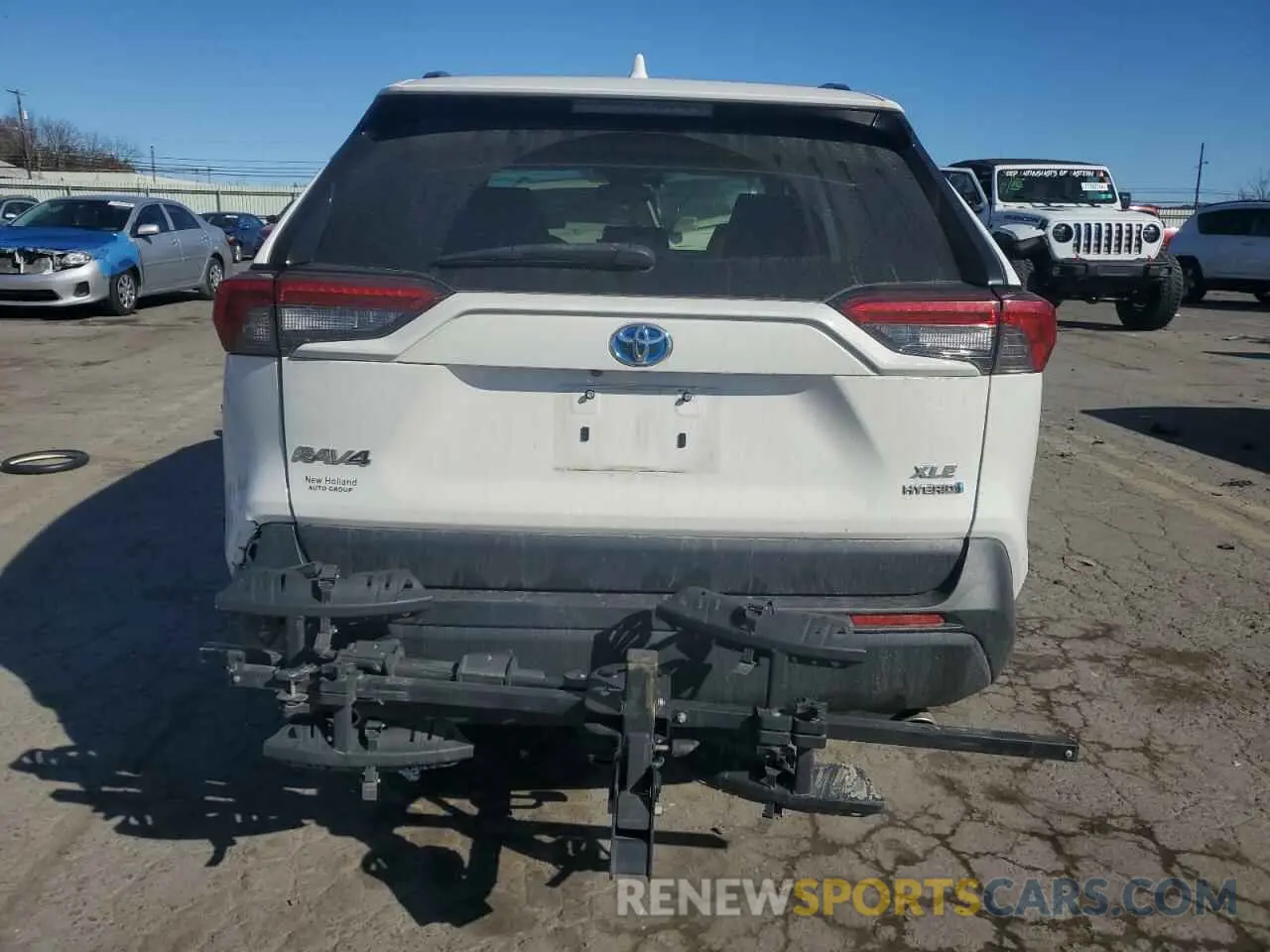 6 Photograph of a damaged car JTMRWRFV8KD011756 TOYOTA RAV4 2019