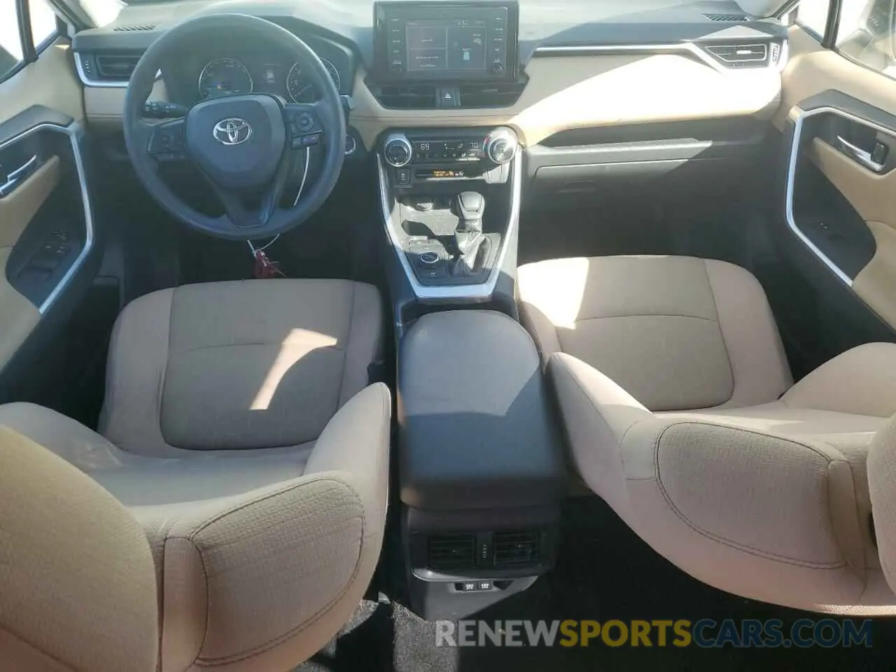 8 Photograph of a damaged car JTMRWRFV8KD011756 TOYOTA RAV4 2019
