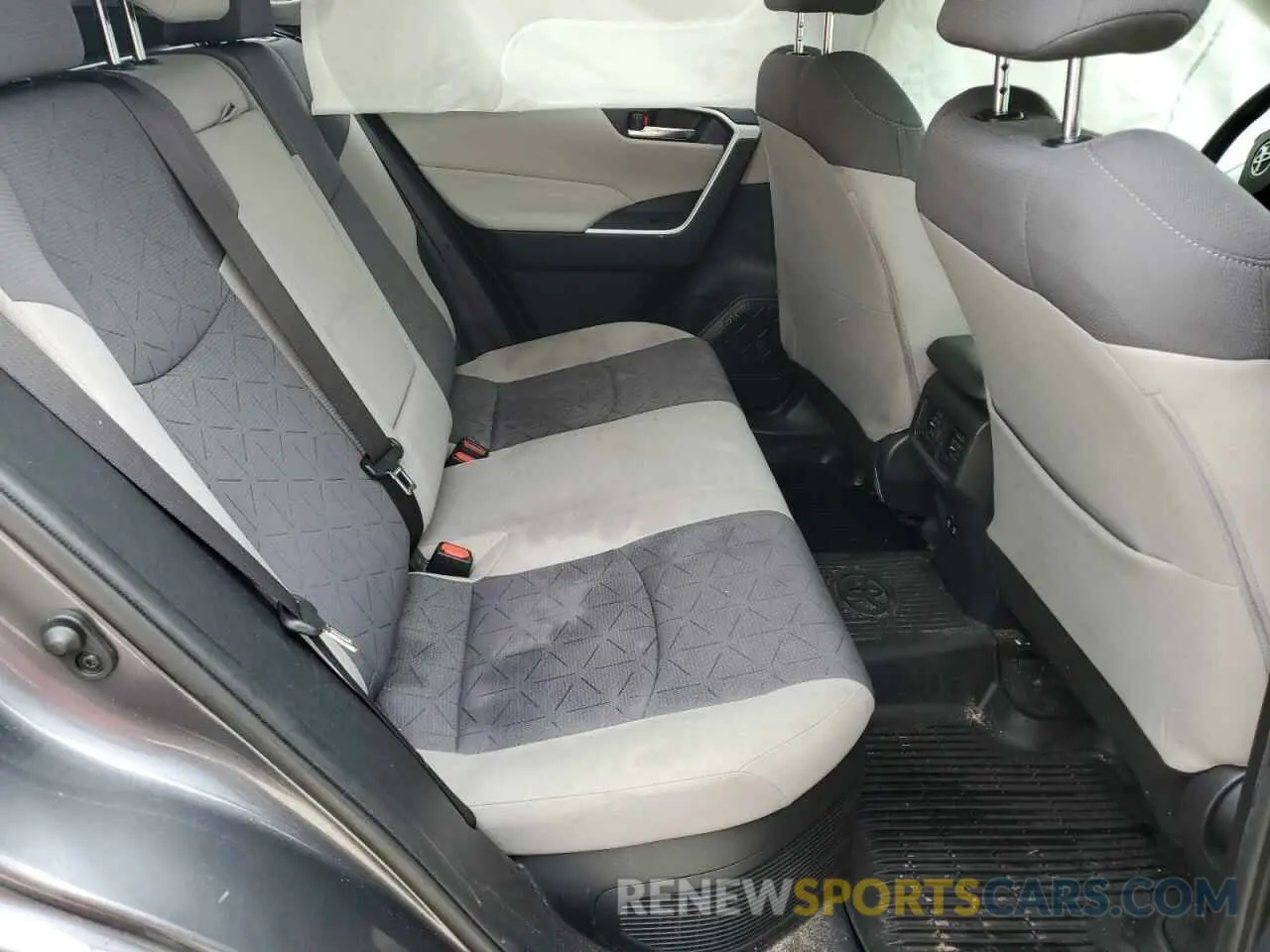 11 Фотография поврежденного автомобиля JTMRWRFV9KD028775 TOYOTA RAV4 2019