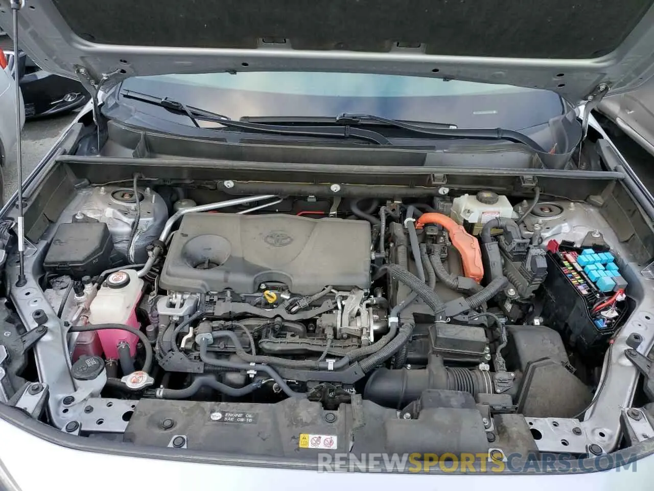 7 Photograph of a damaged car JTMRWRFV9KD503339 TOYOTA RAV4 2019