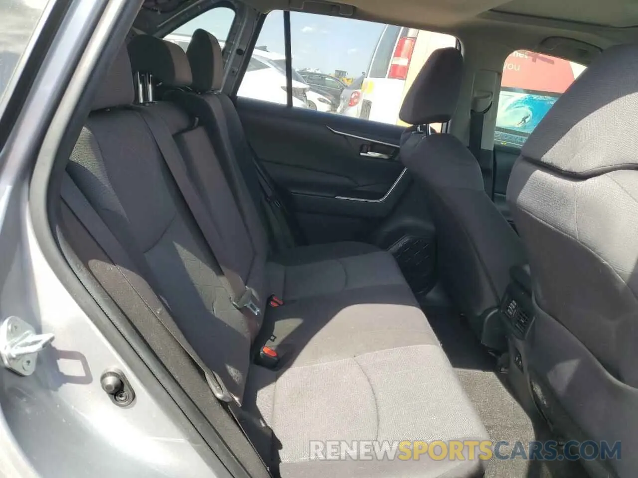 11 Photograph of a damaged car JTMRWRFVXKD010639 TOYOTA RAV4 2019